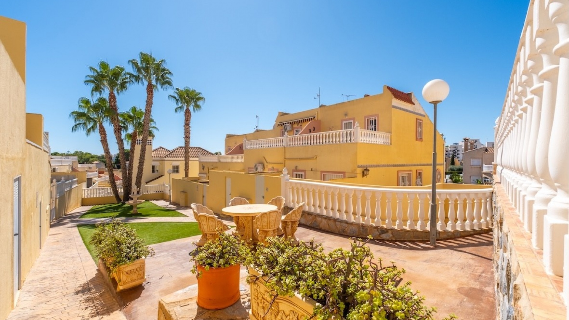 Resale - Townhouse - Villamartin - El Galan