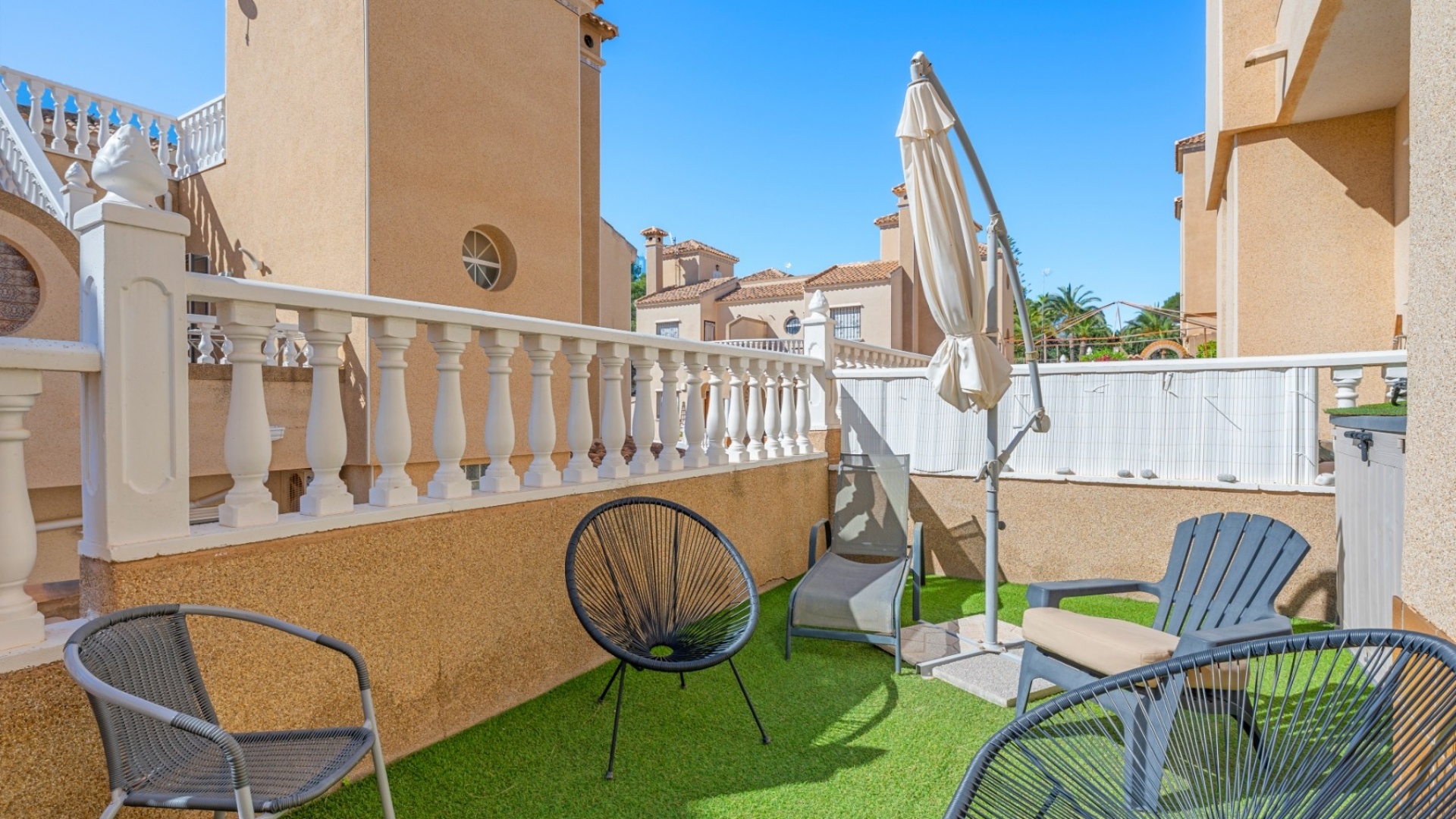 Resale - Townhouse - Villamartin - El Galan