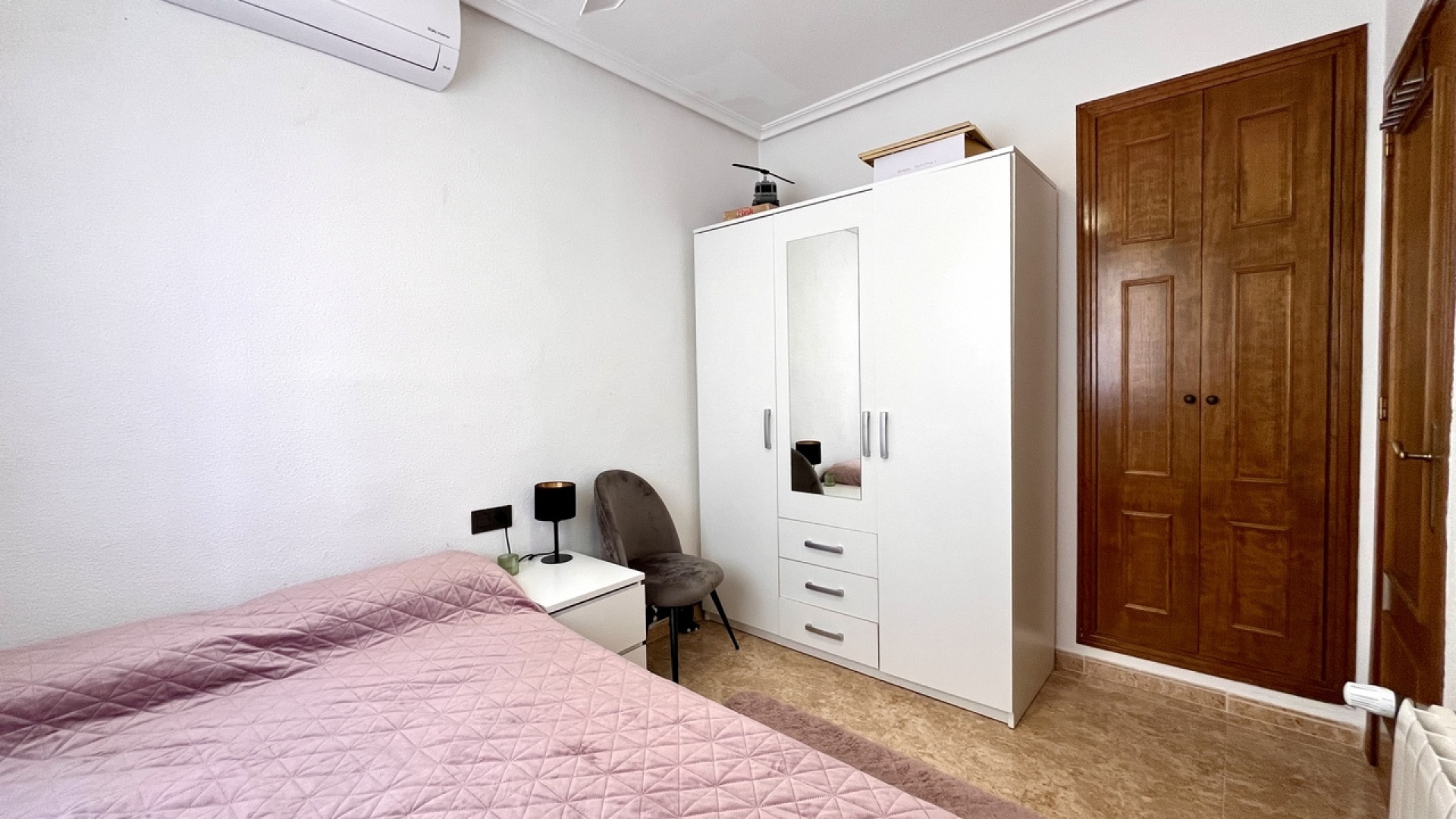 Resale - Townhouse - Villamartin - entre golf