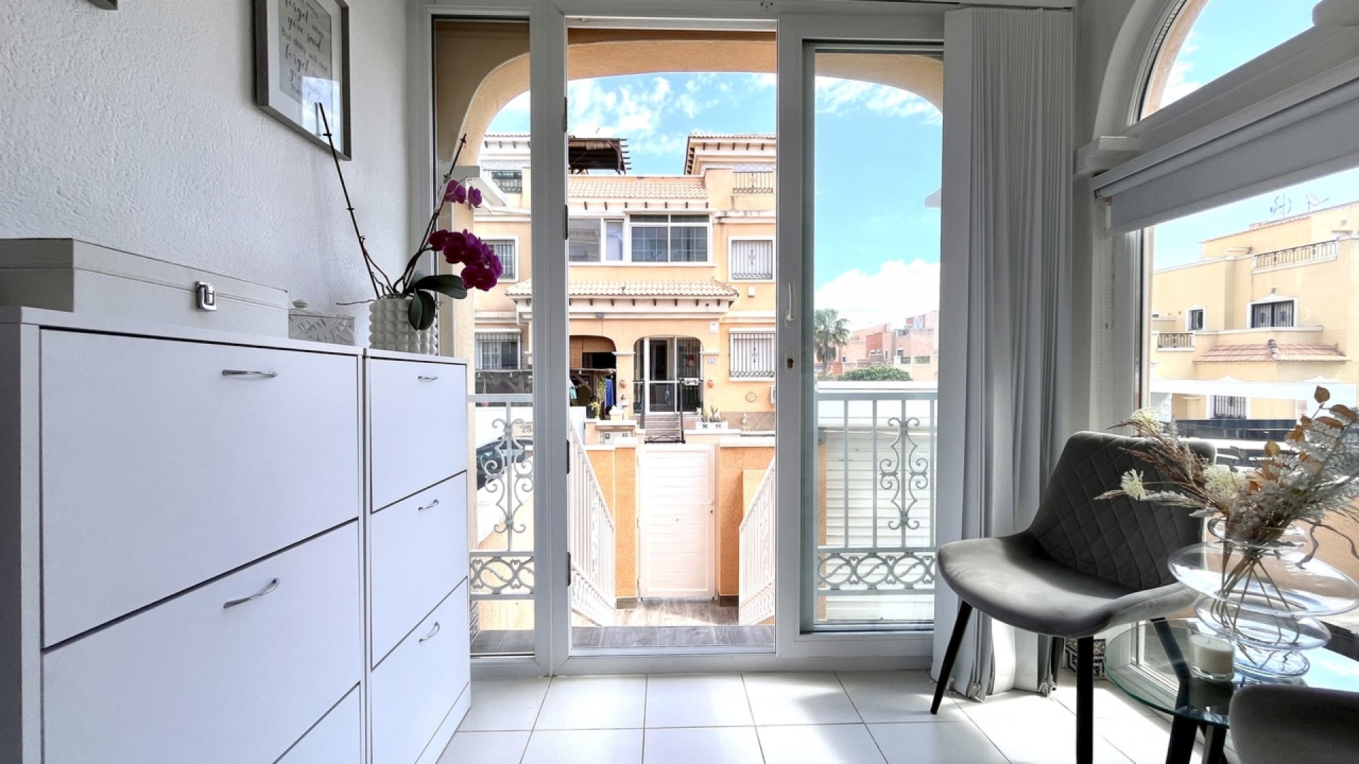 Resale - Townhouse - Villamartin - entre golf