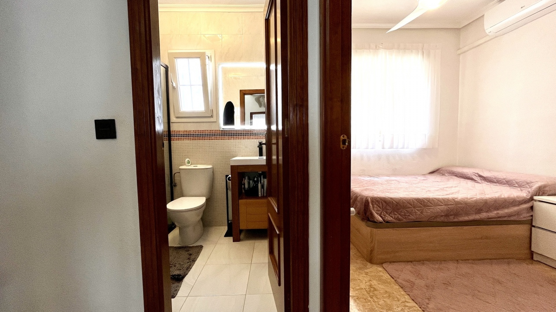 Resale - Townhouse - Villamartin - entre golf