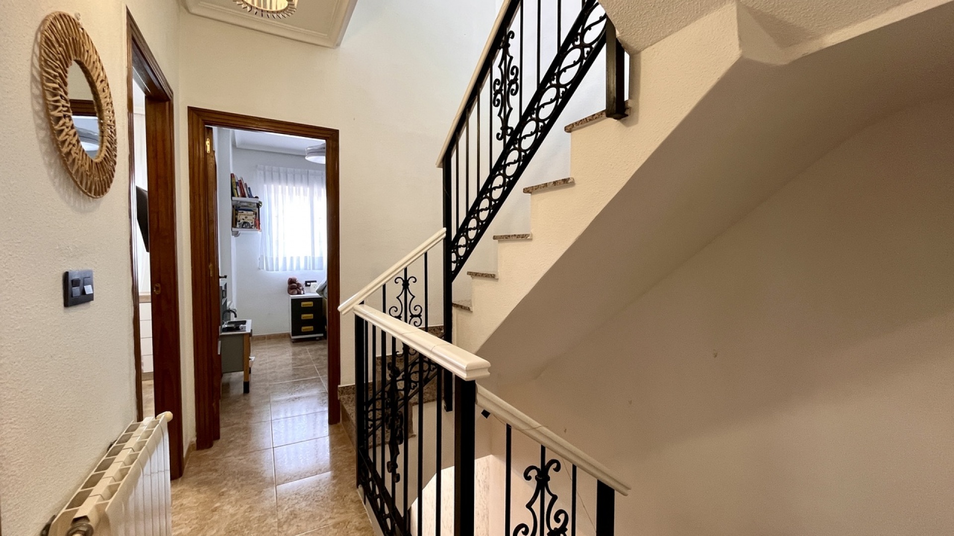 Resale - Townhouse - Villamartin - entre golf