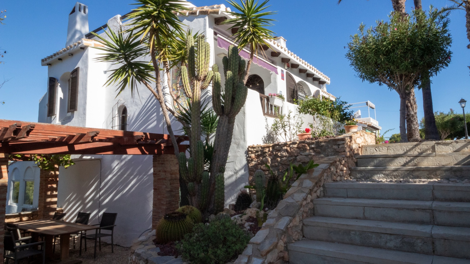 Resale - Townhouse - Villamartin - Fortuna