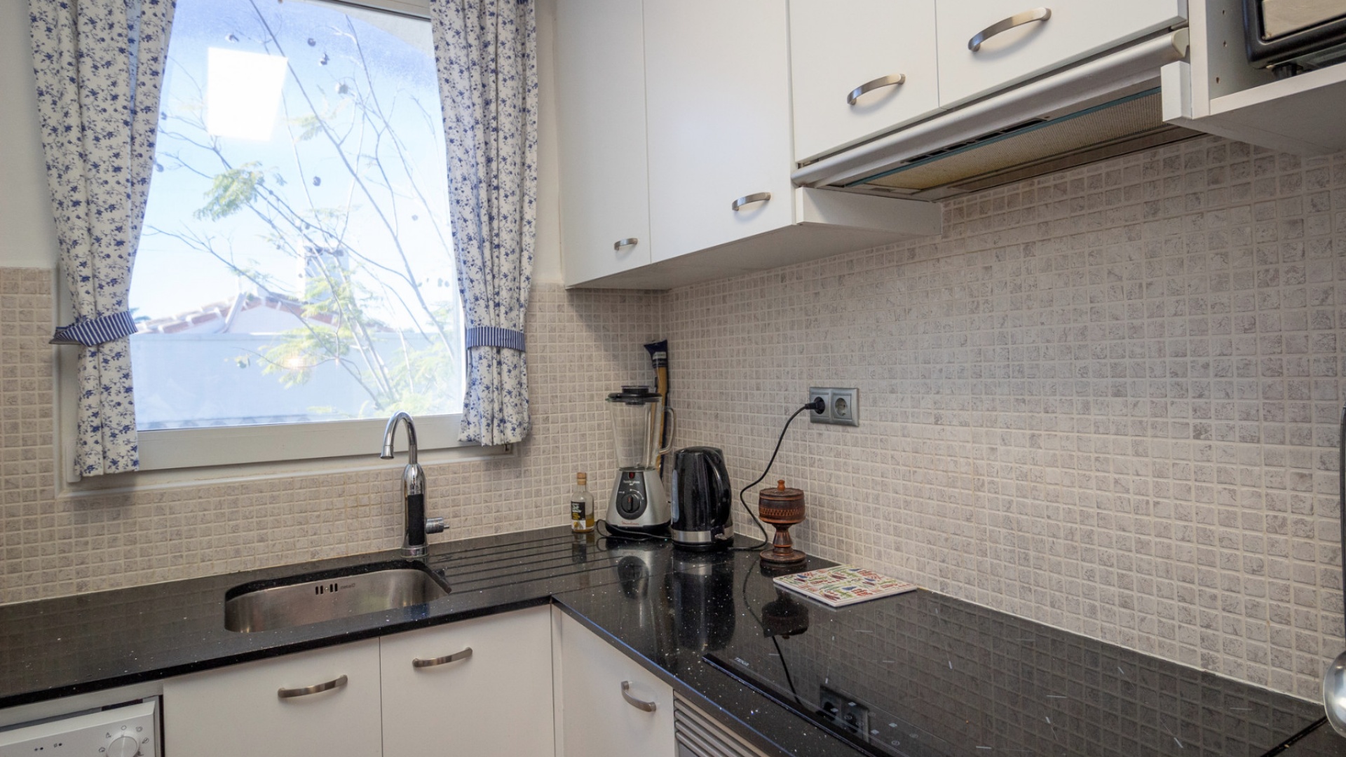 Resale - Townhouse - Villamartin - Fortuna