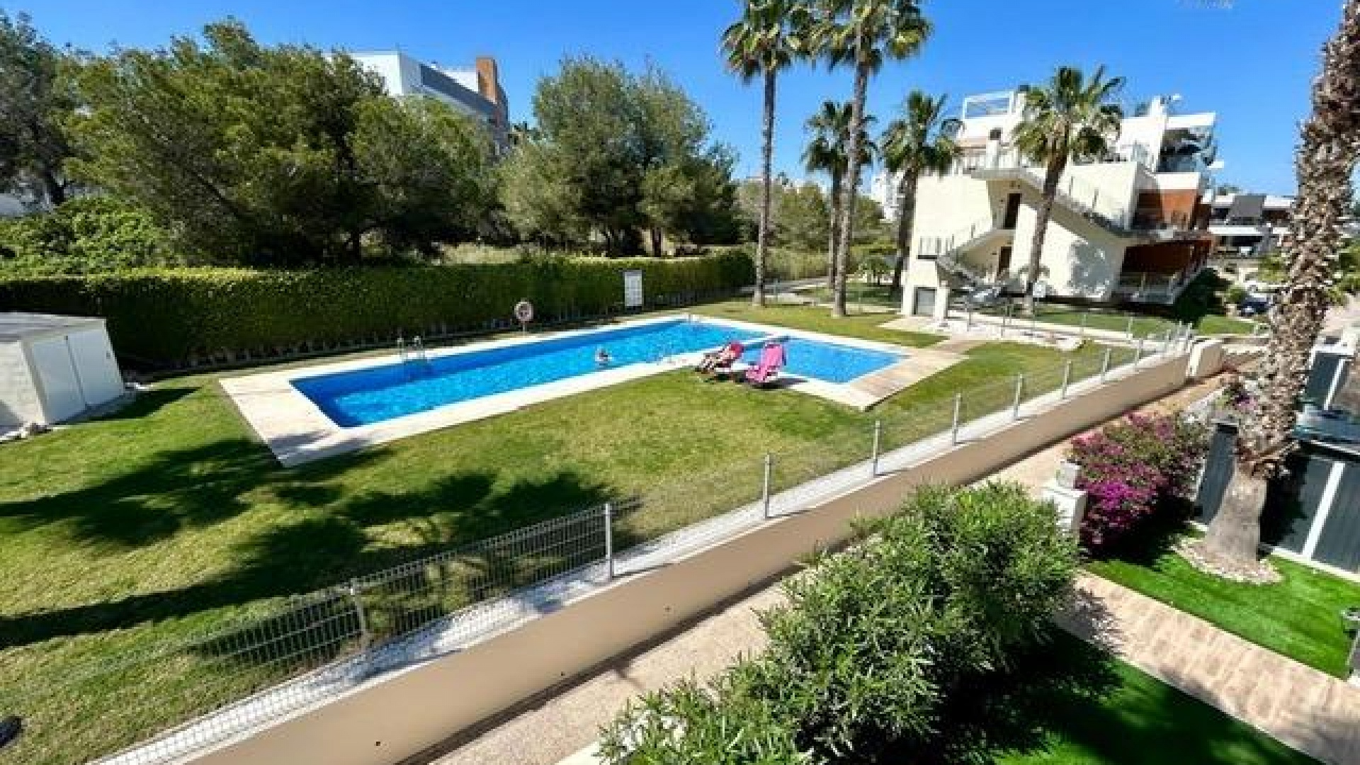 Resale - Townhouse - Villamartin - La Fuente