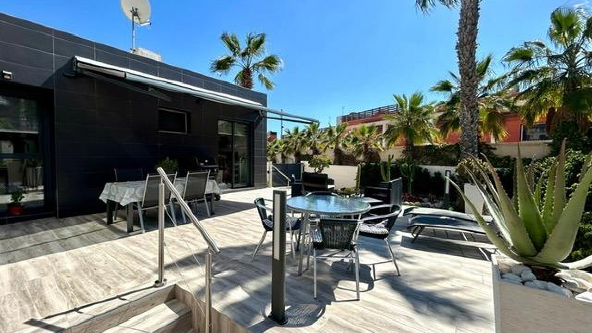 Resale - Townhouse - Villamartin - La Fuente