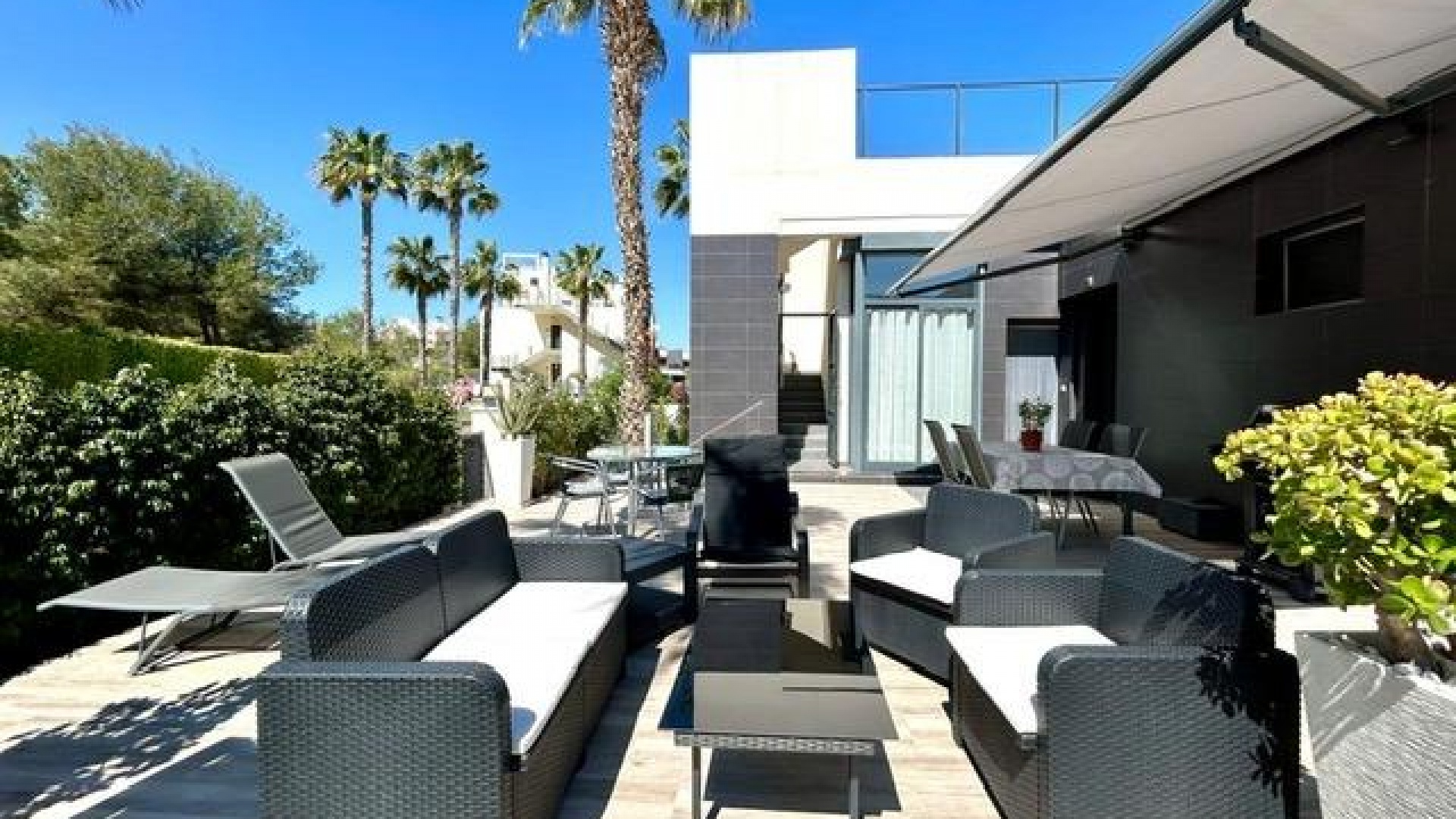 Resale - Townhouse - Villamartin - La Fuente