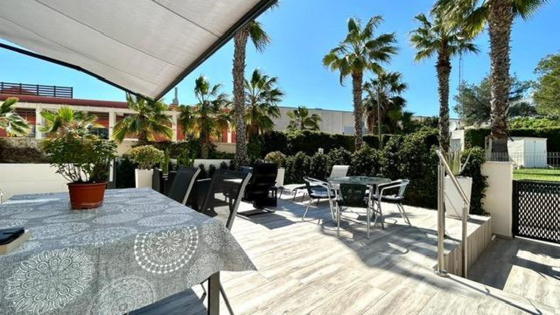 Resale - Townhouse - Villamartin - La Fuente