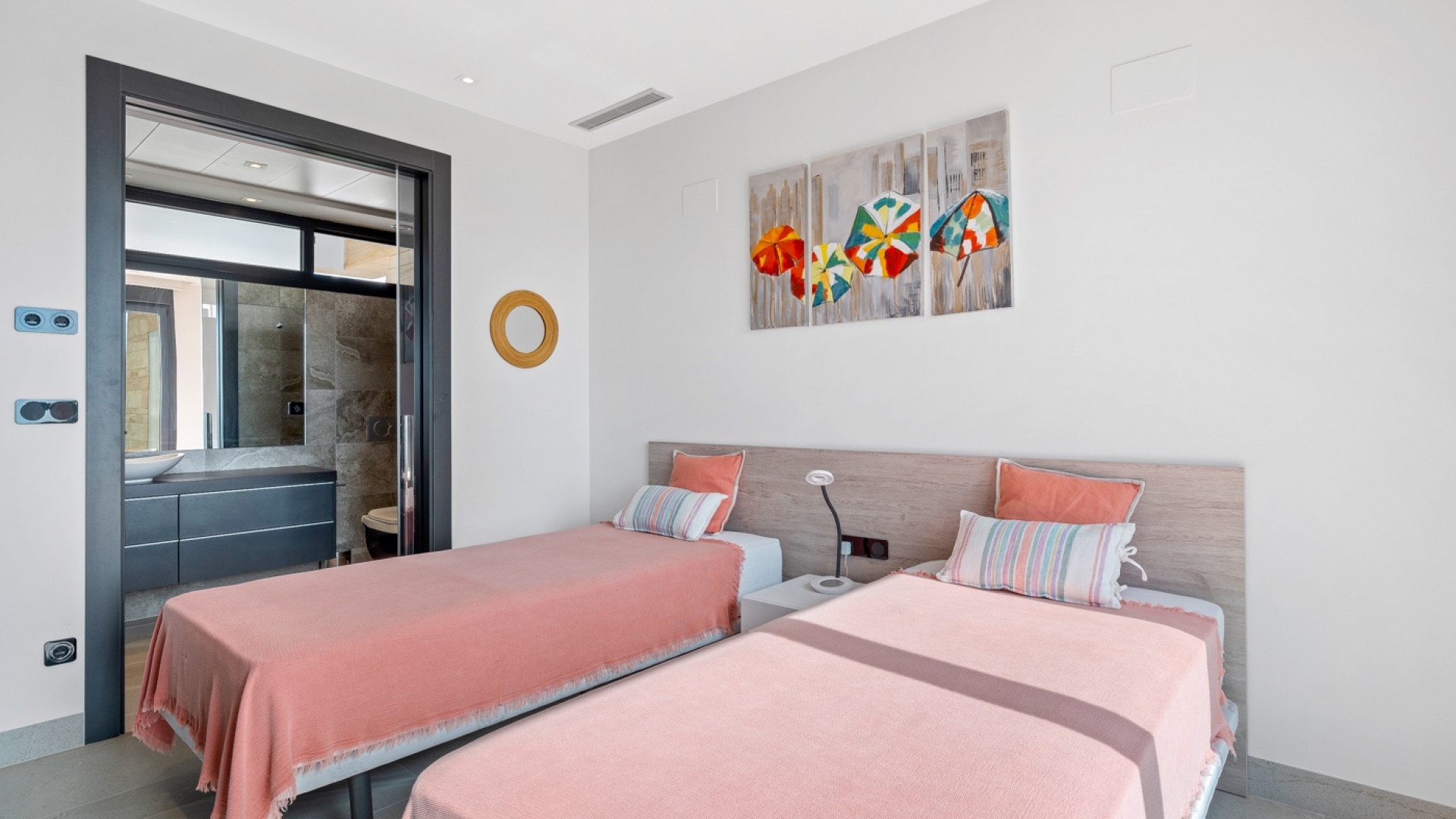 Resale - Townhouse - Villamartin - La Fuente