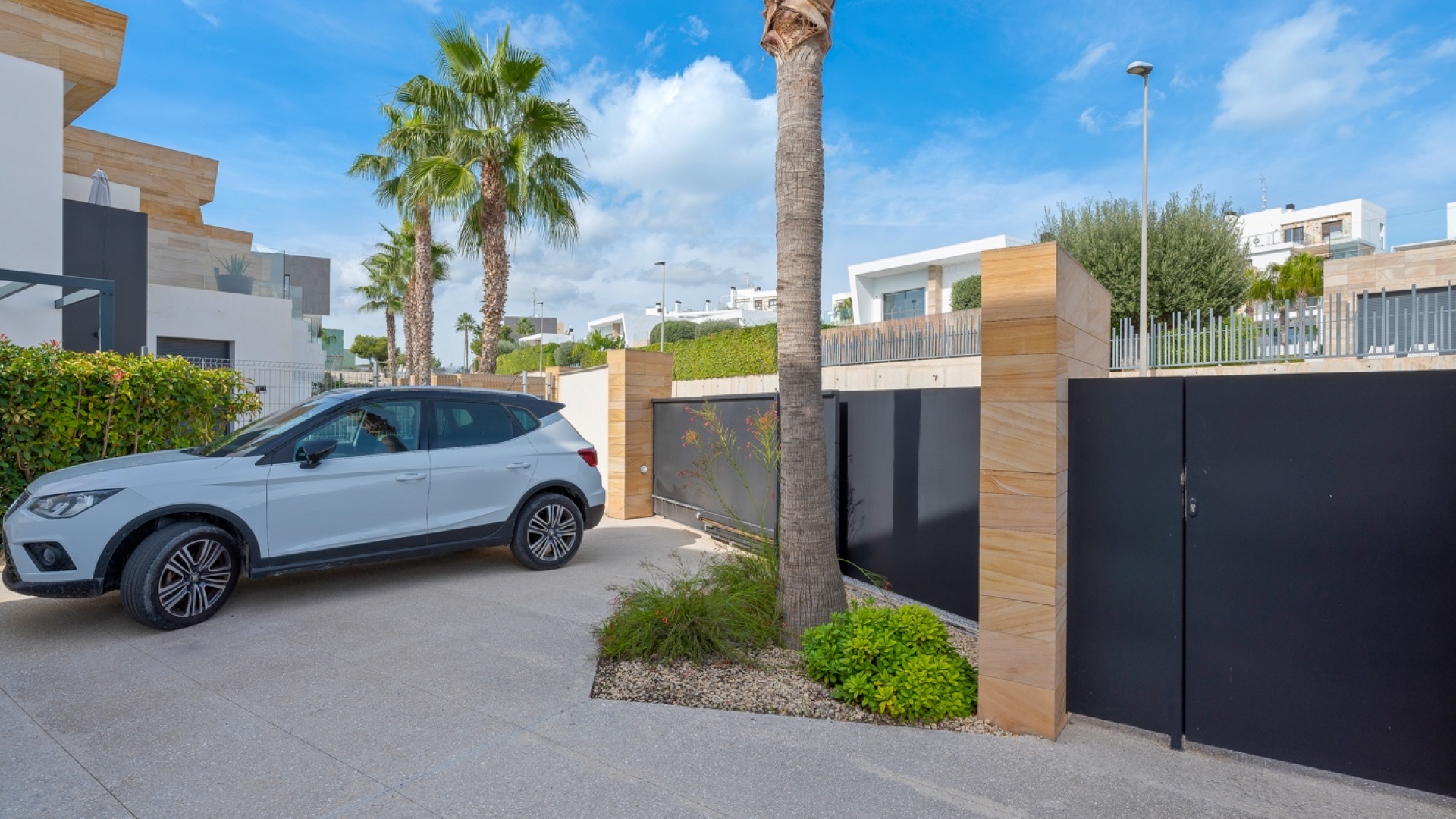 Resale - Townhouse - Villamartin - La Fuente