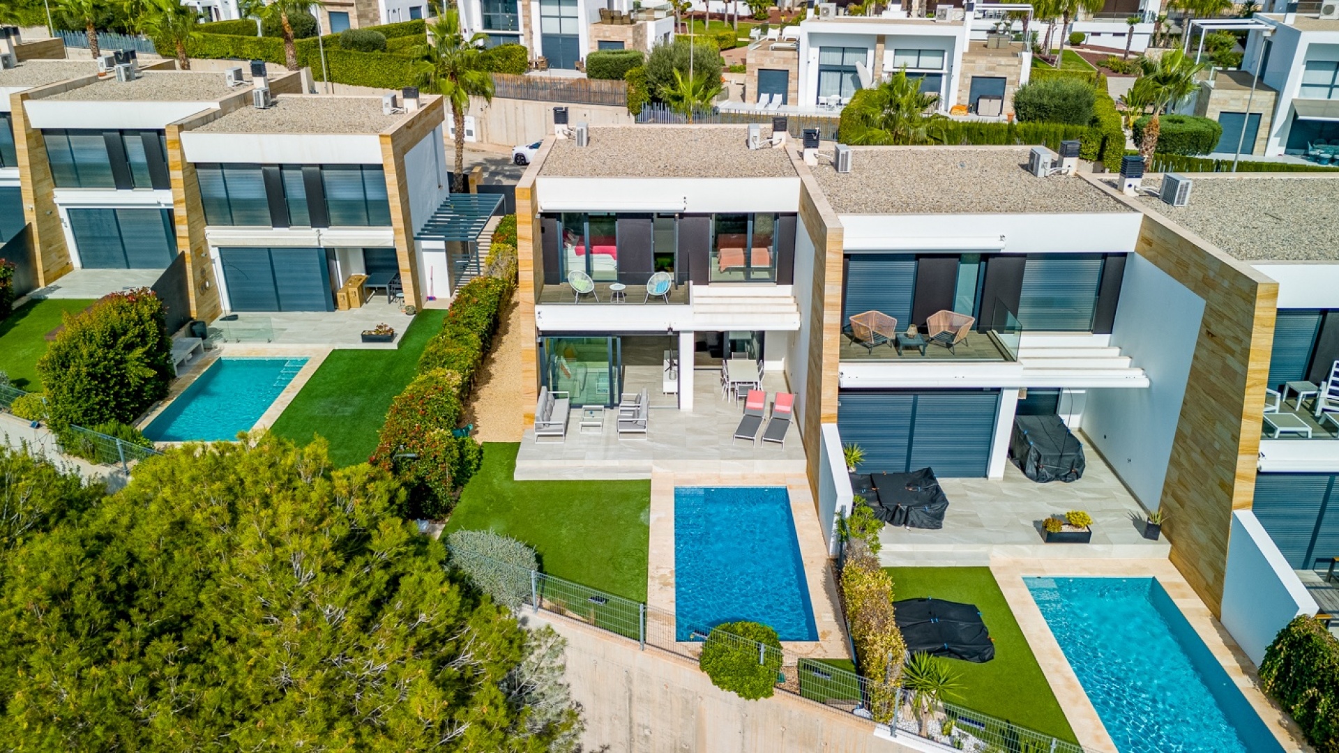 Resale - Townhouse - Villamartin - La Fuente