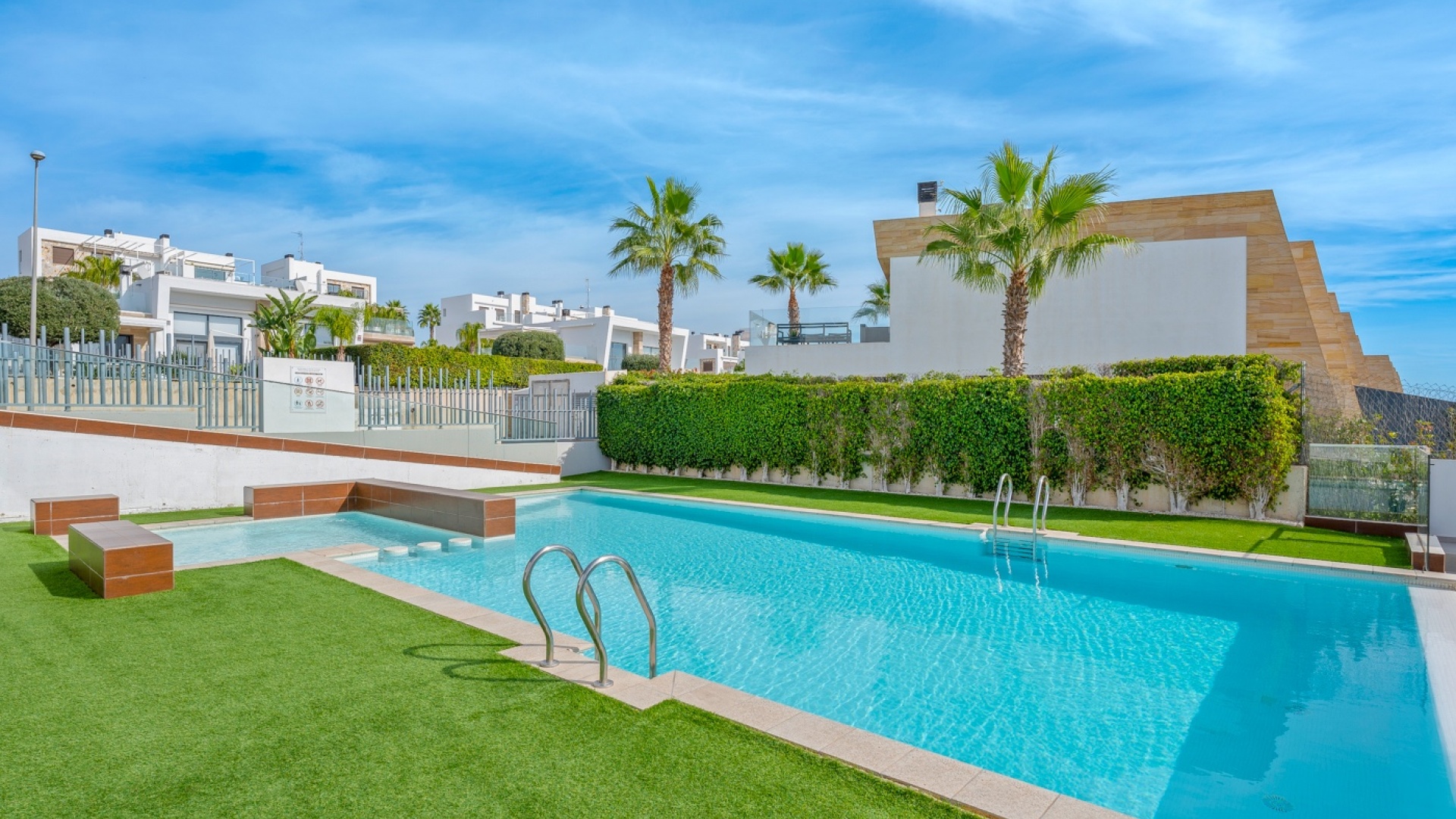 Resale - Townhouse - Villamartin - La Fuente