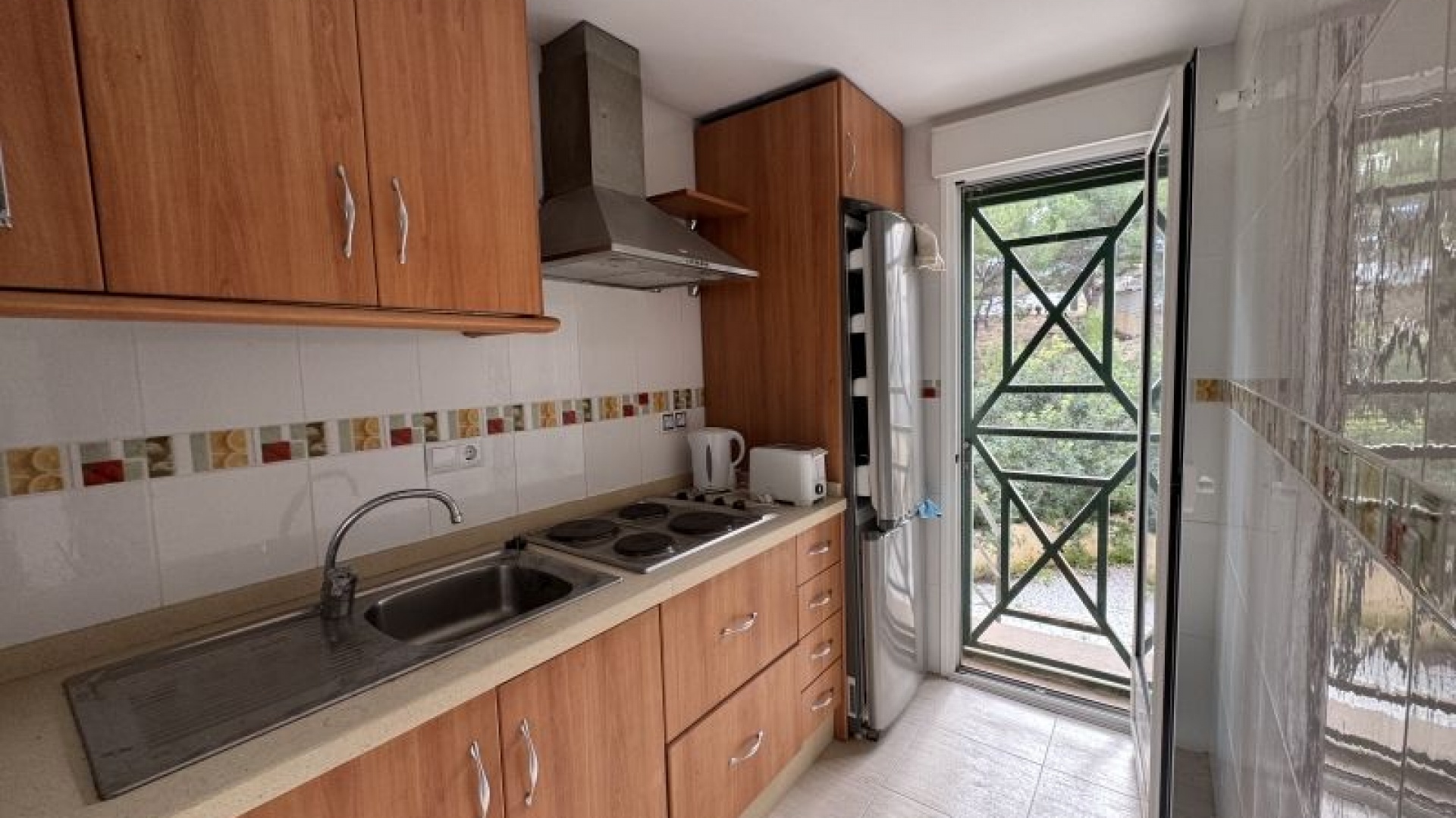 Resale - Townhouse - Villamartin - las filipinas