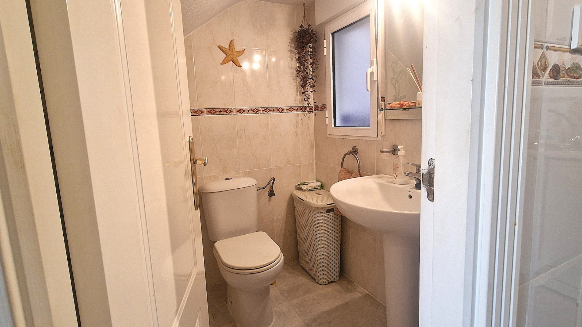 Resale - Townhouse - Villamartin - las filipinas