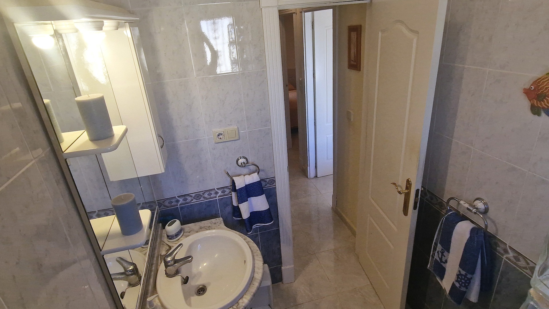 Resale - Townhouse - Villamartin - las filipinas