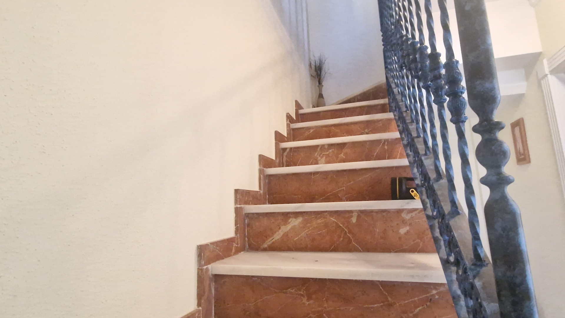 Resale - Townhouse - Villamartin - las filipinas