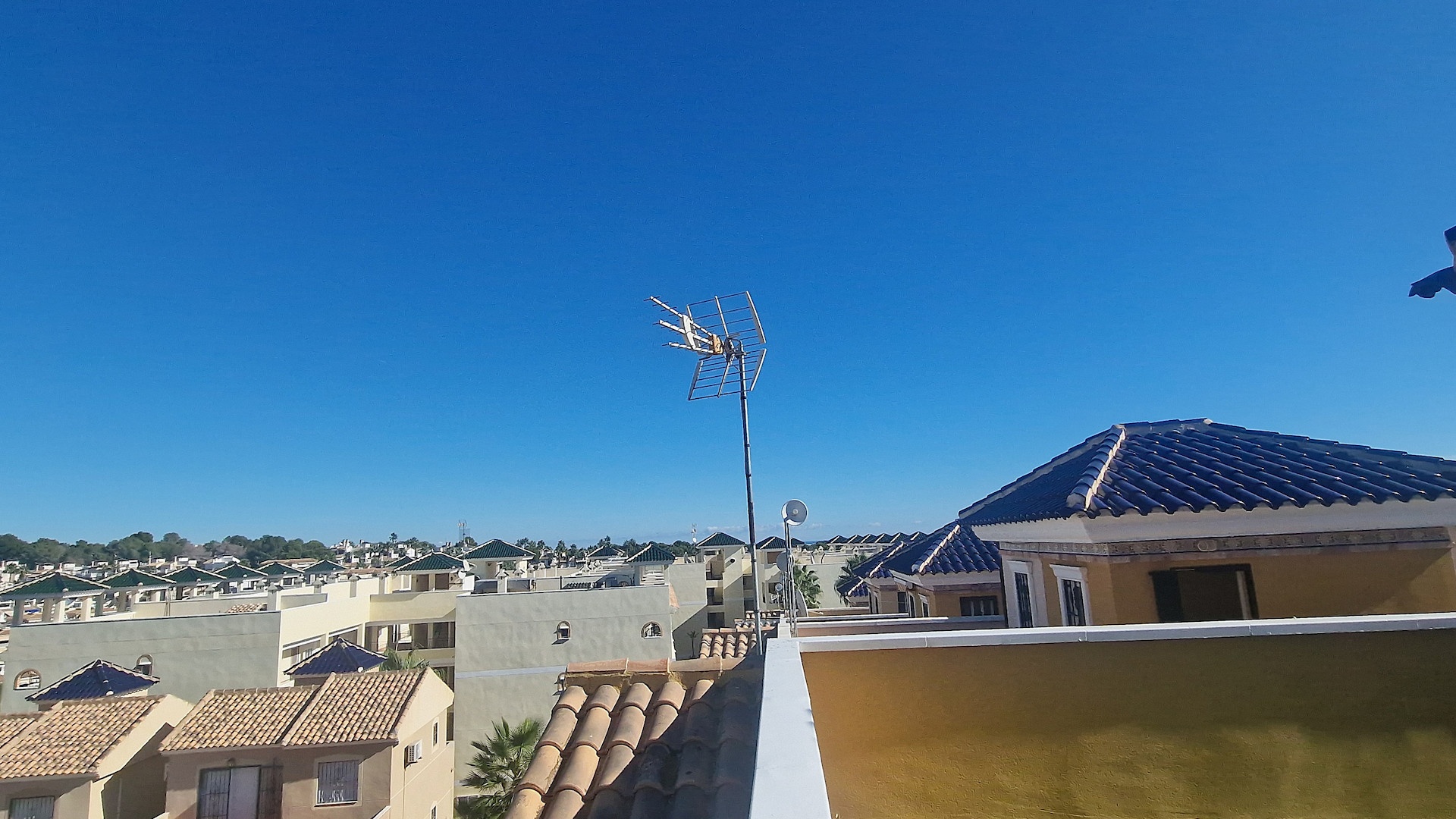 Resale - Townhouse - Villamartin - las filipinas