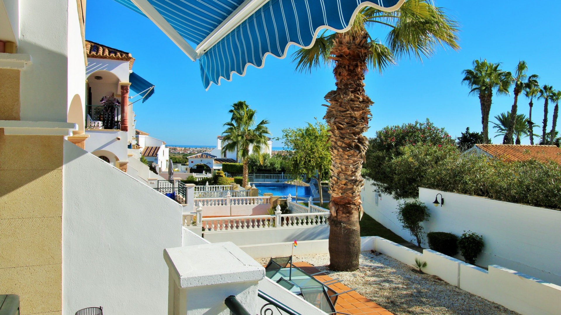 Resale - Townhouse - Villamartin - las violetas