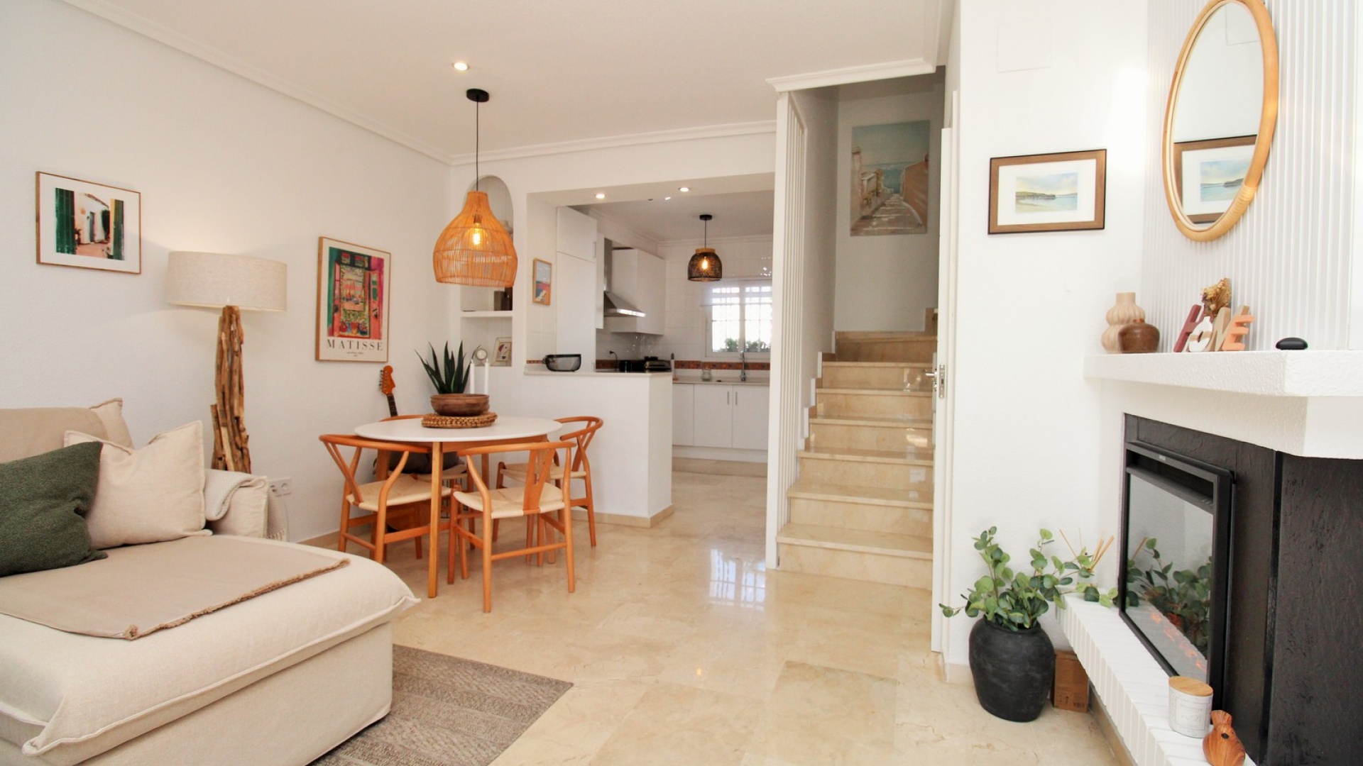 Resale - Townhouse - Villamartin - las violetas