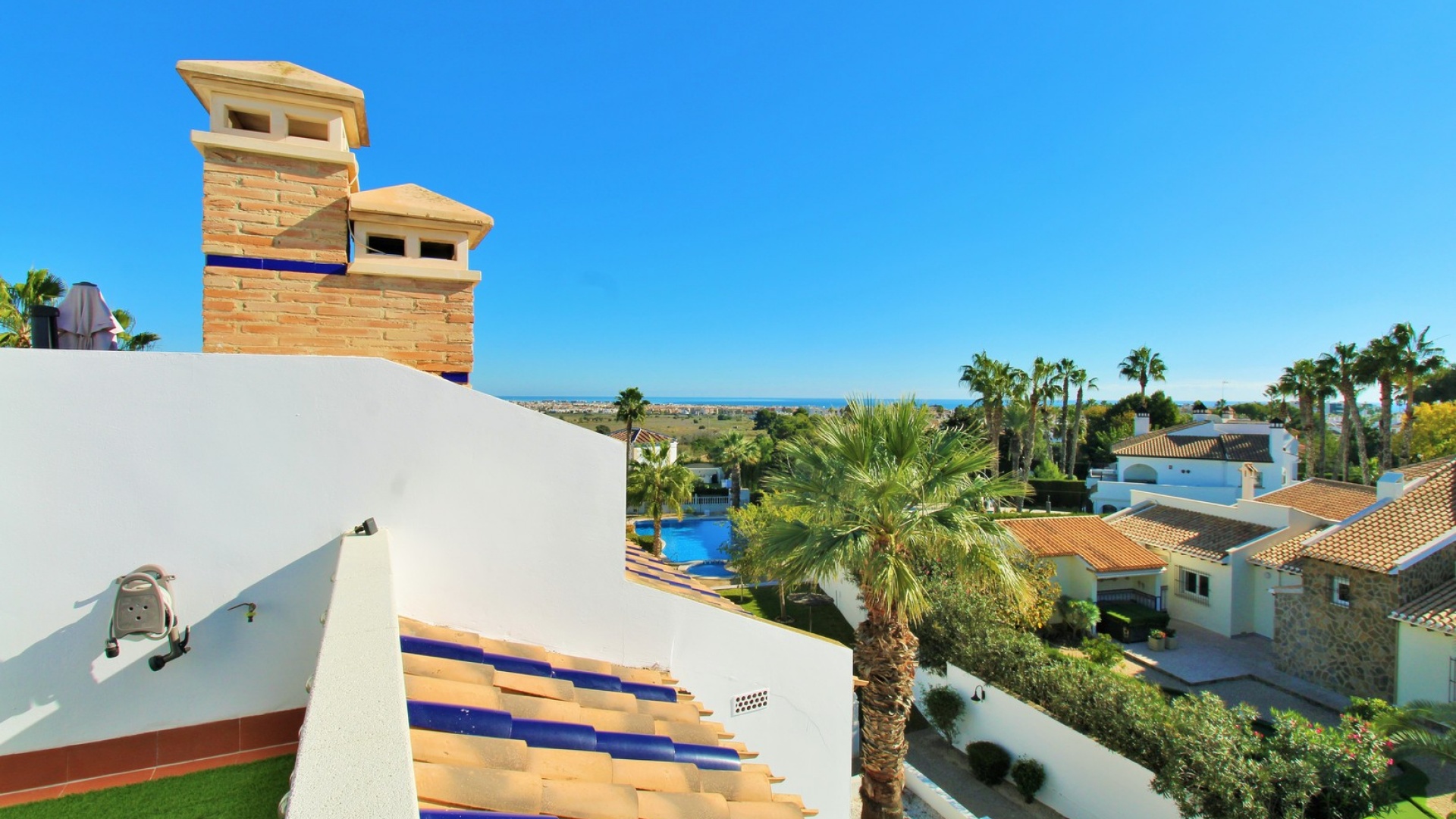 Resale - Townhouse - Villamartin - las violetas