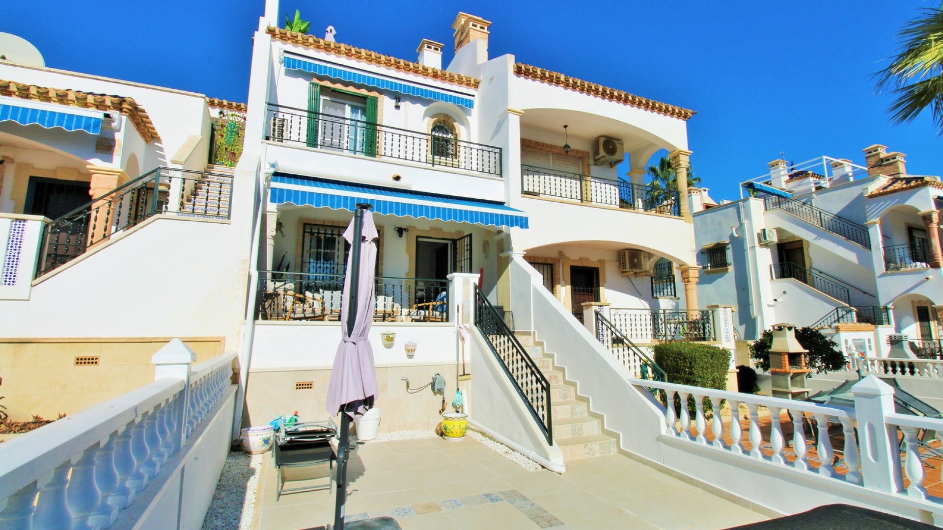 Resale - Townhouse - Villamartin - las violetas