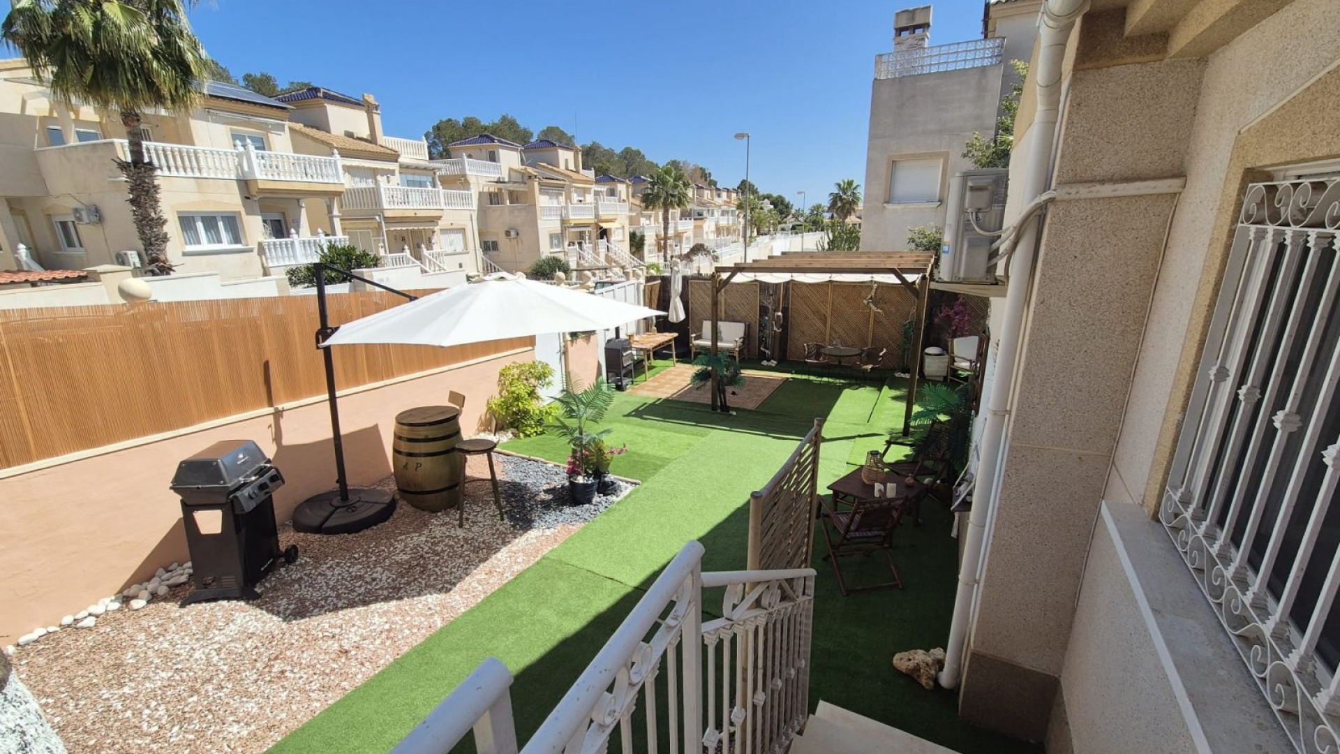 Resale - Townhouse - Villamartin - Loma Golf
