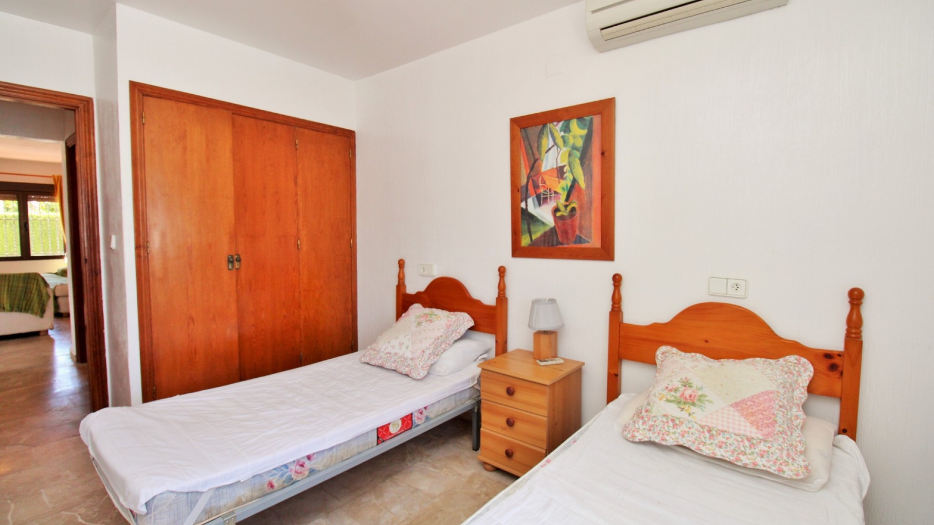 Resale - Townhouse - Villamartin - lomas del golf