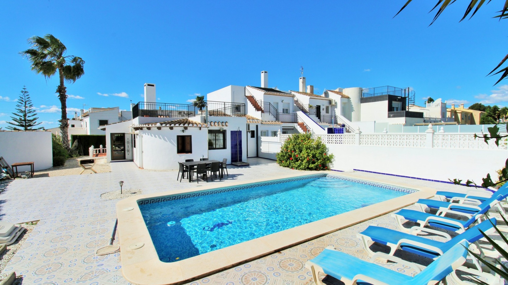 Resale - Townhouse - Villamartin - lomas del golf