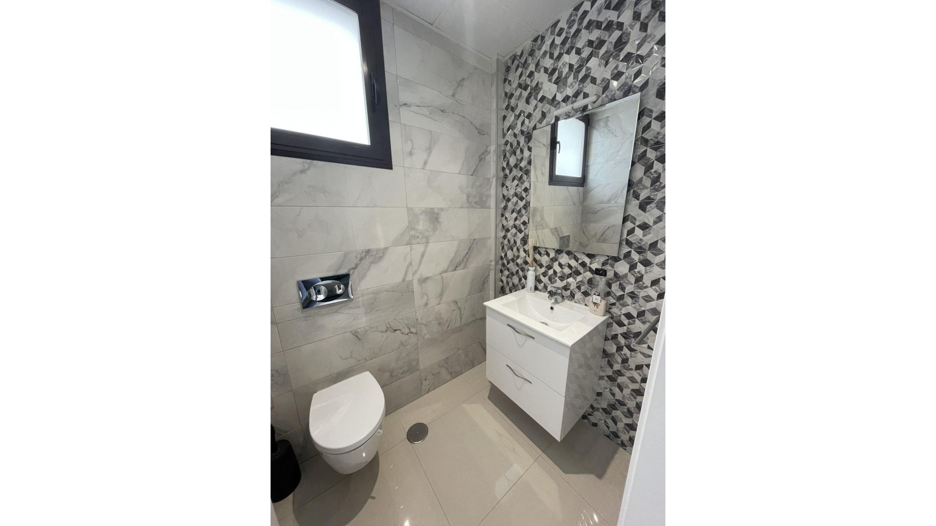 Resale - Townhouse - Villamartin - PAU 26