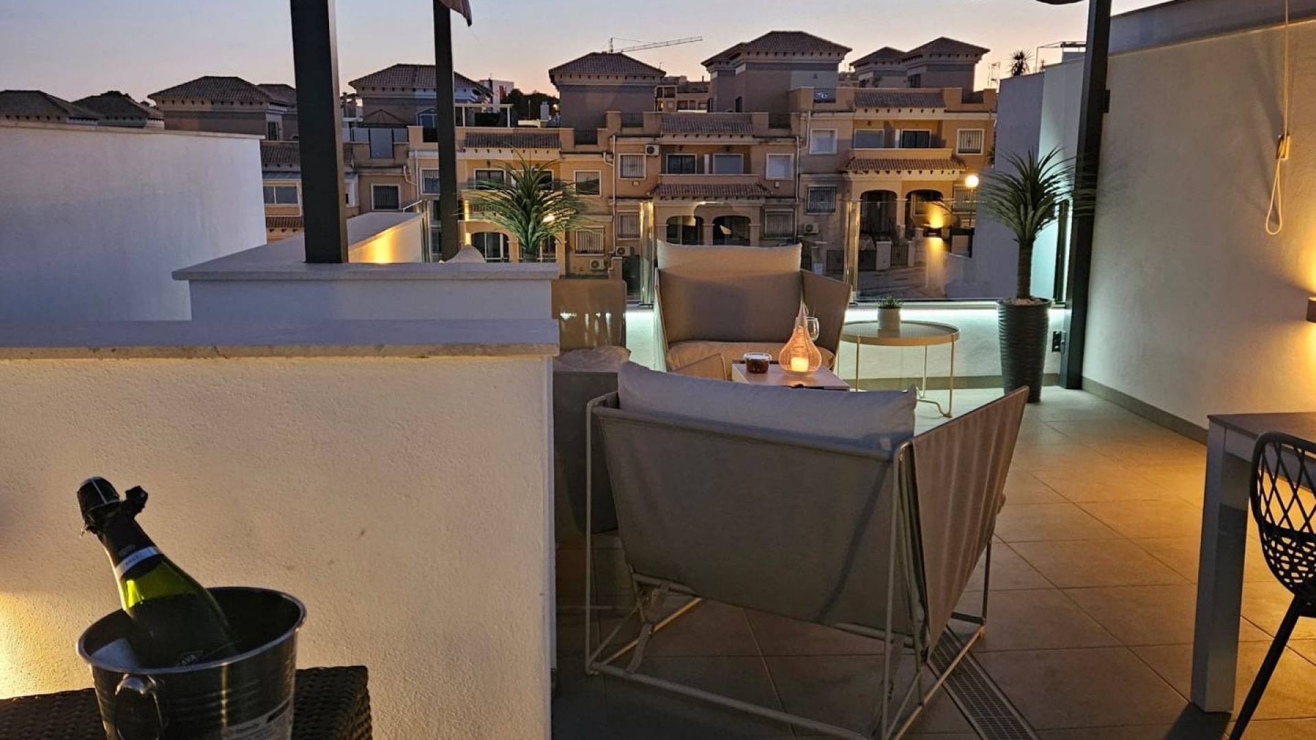Resale - Townhouse - Villamartin - PAU 26