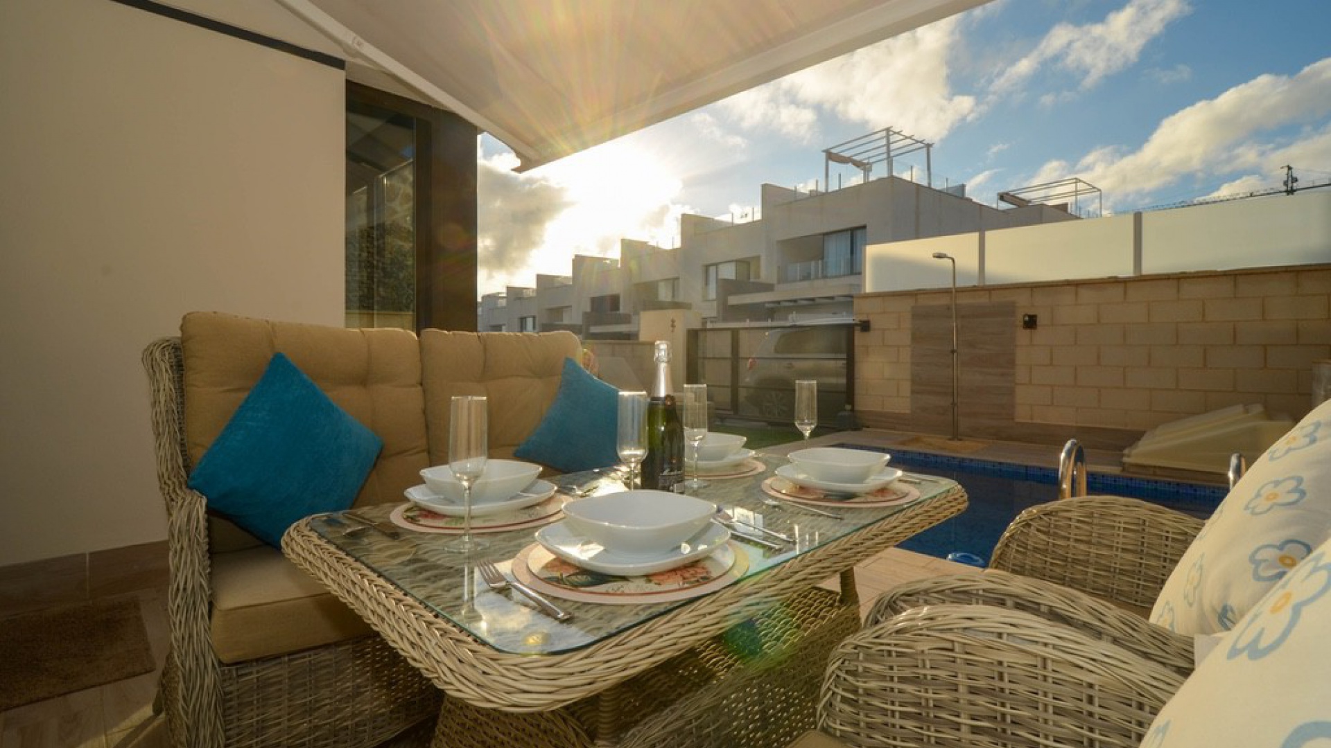 Resale - Townhouse - Villamartin - PAU 26