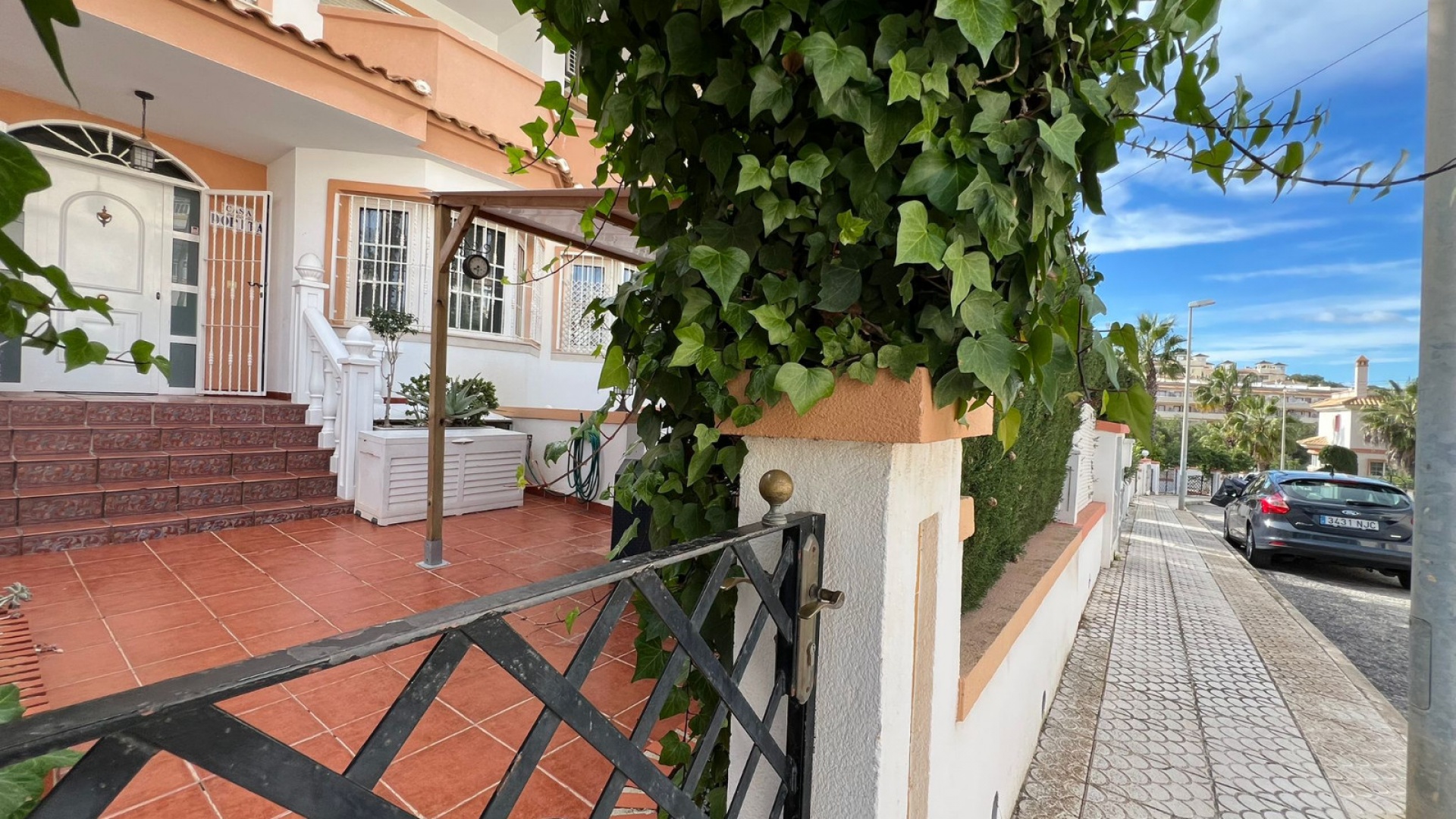 Resale - Townhouse - Villamartin - Res. Sevilla