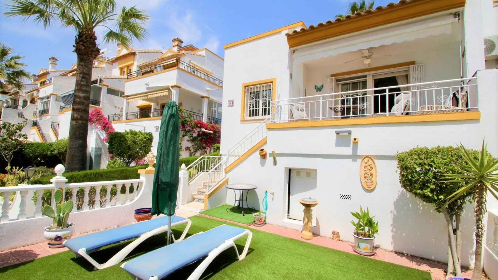 Resale - Townhouse - Villamartin - Res. Sevilla