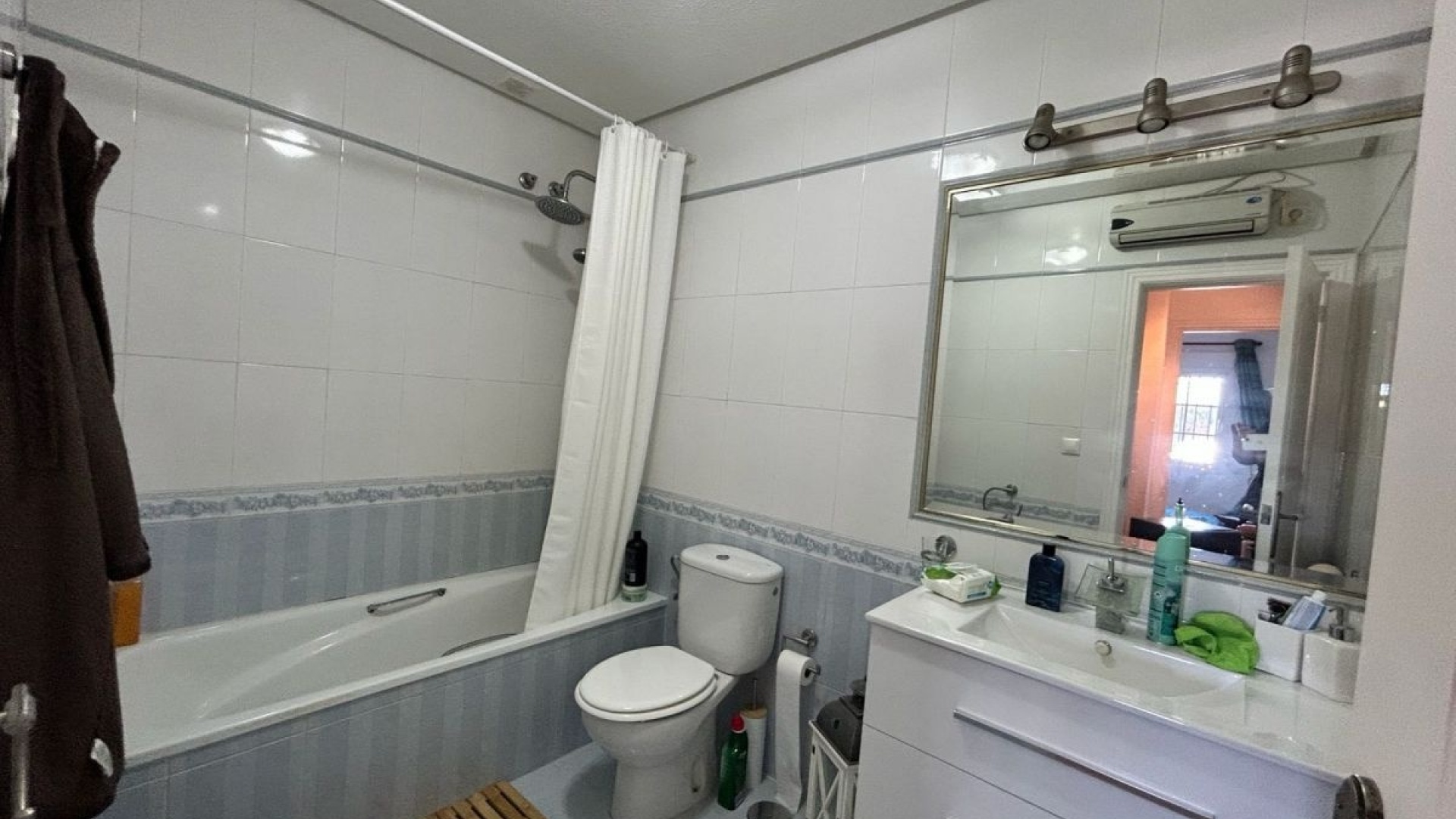 Resale - Townhouse - Villamartin - rioja