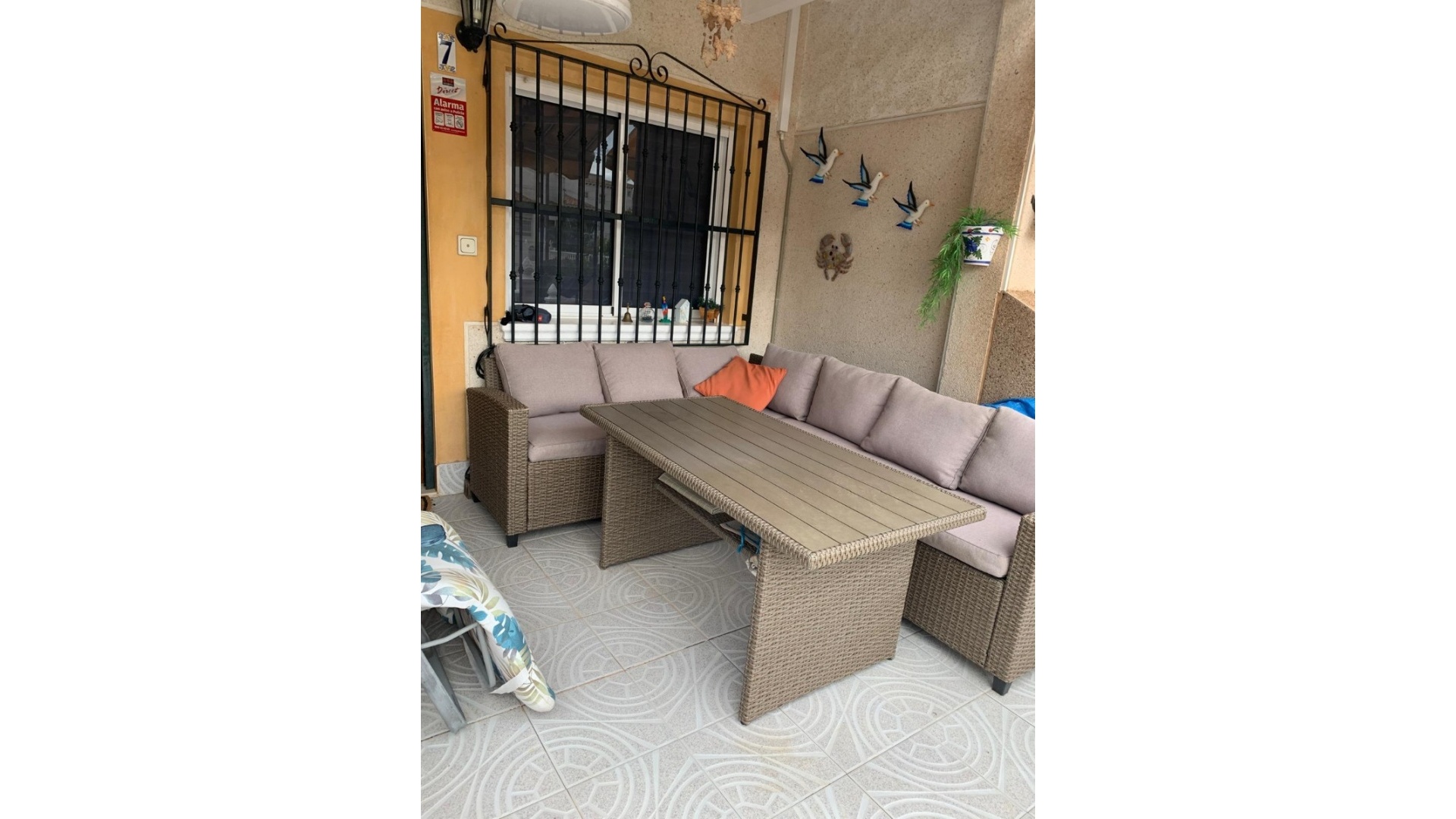 Resale - Townhouse - Villamartin - st james hill