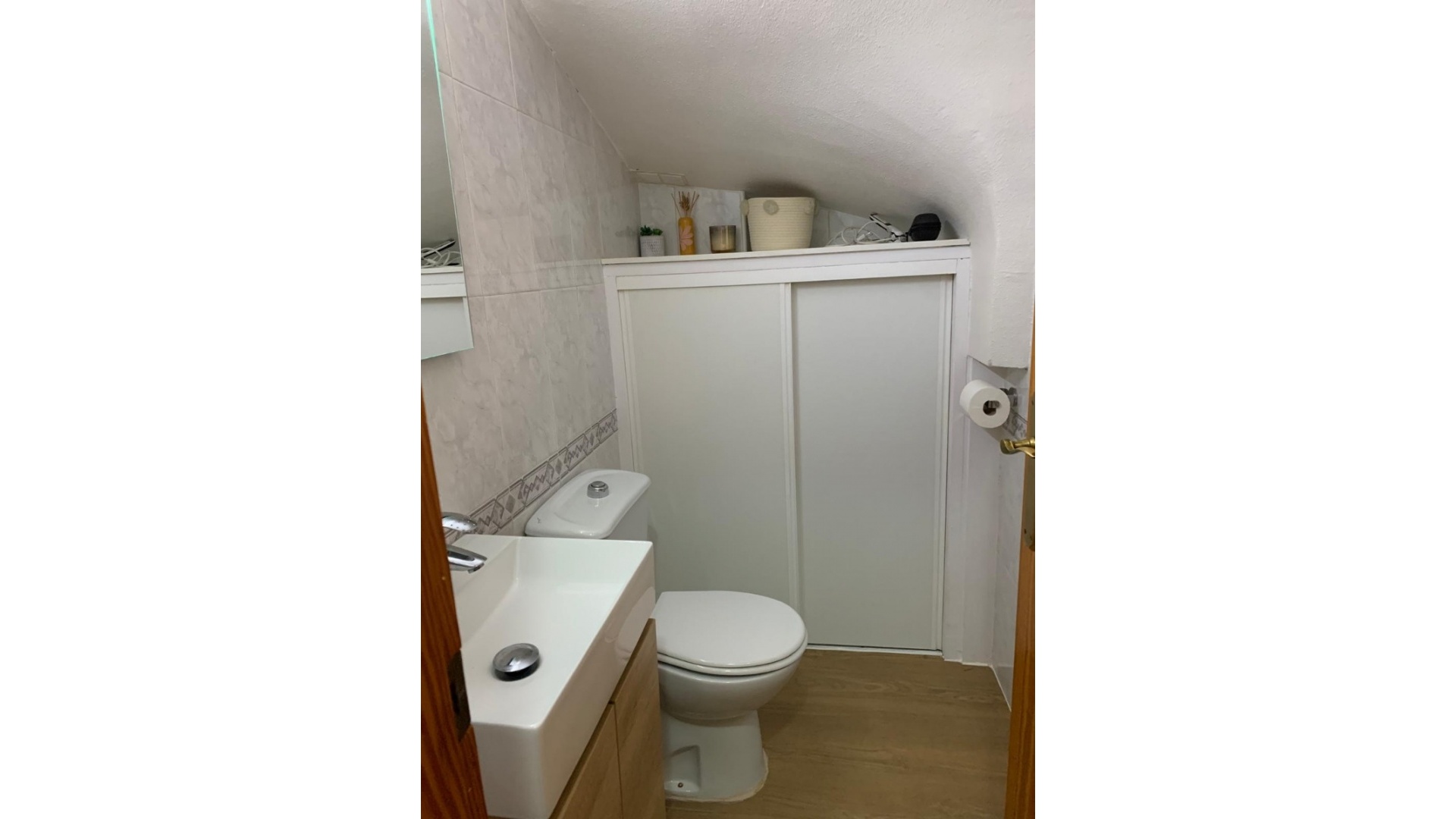 Resale - Townhouse - Villamartin - st james hill