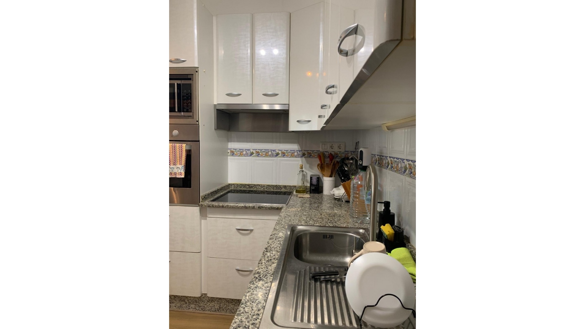 Resale - Townhouse - Villamartin - st james hill