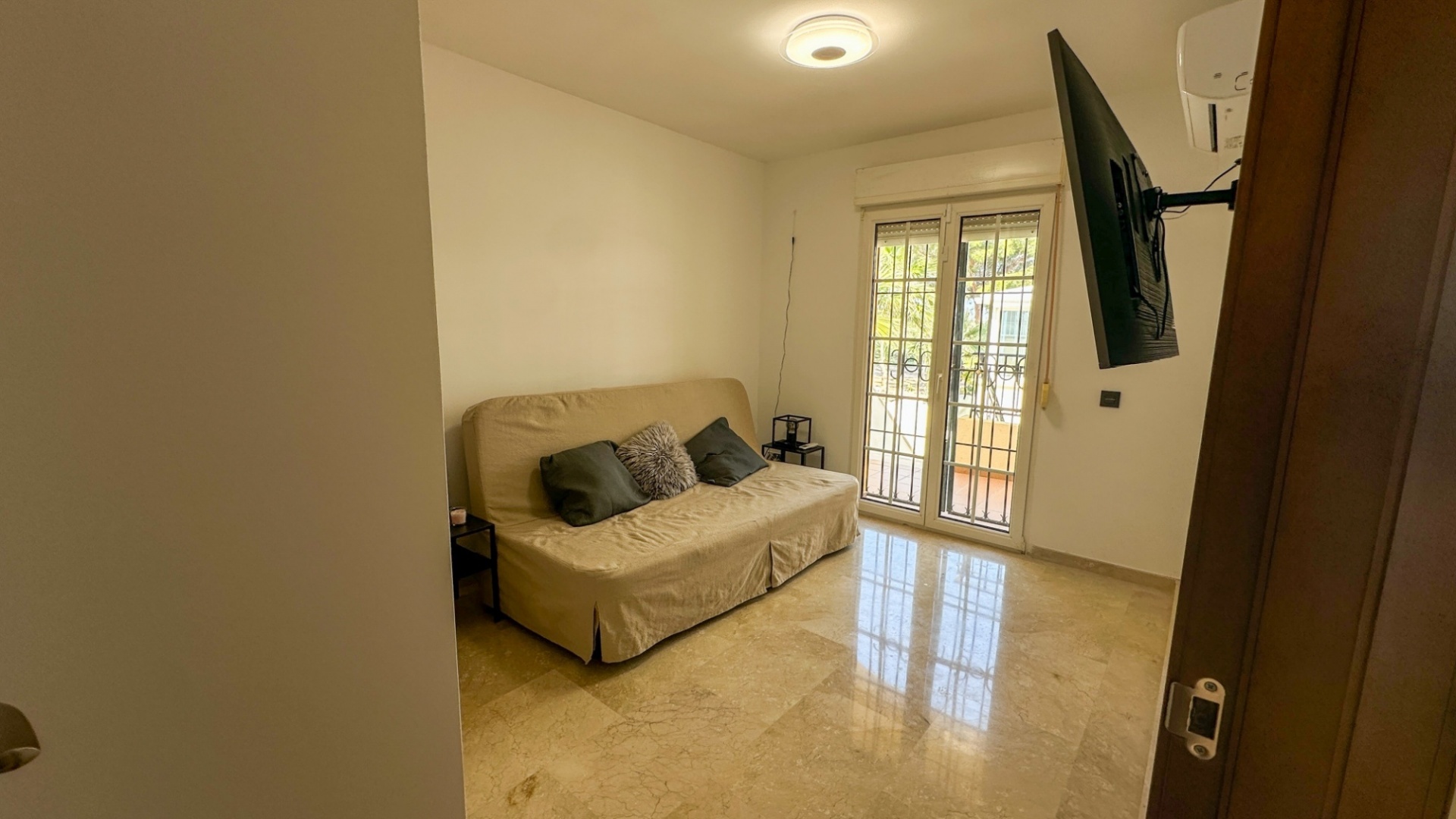 Resale - Townhouse - Villamartin - valencia norte