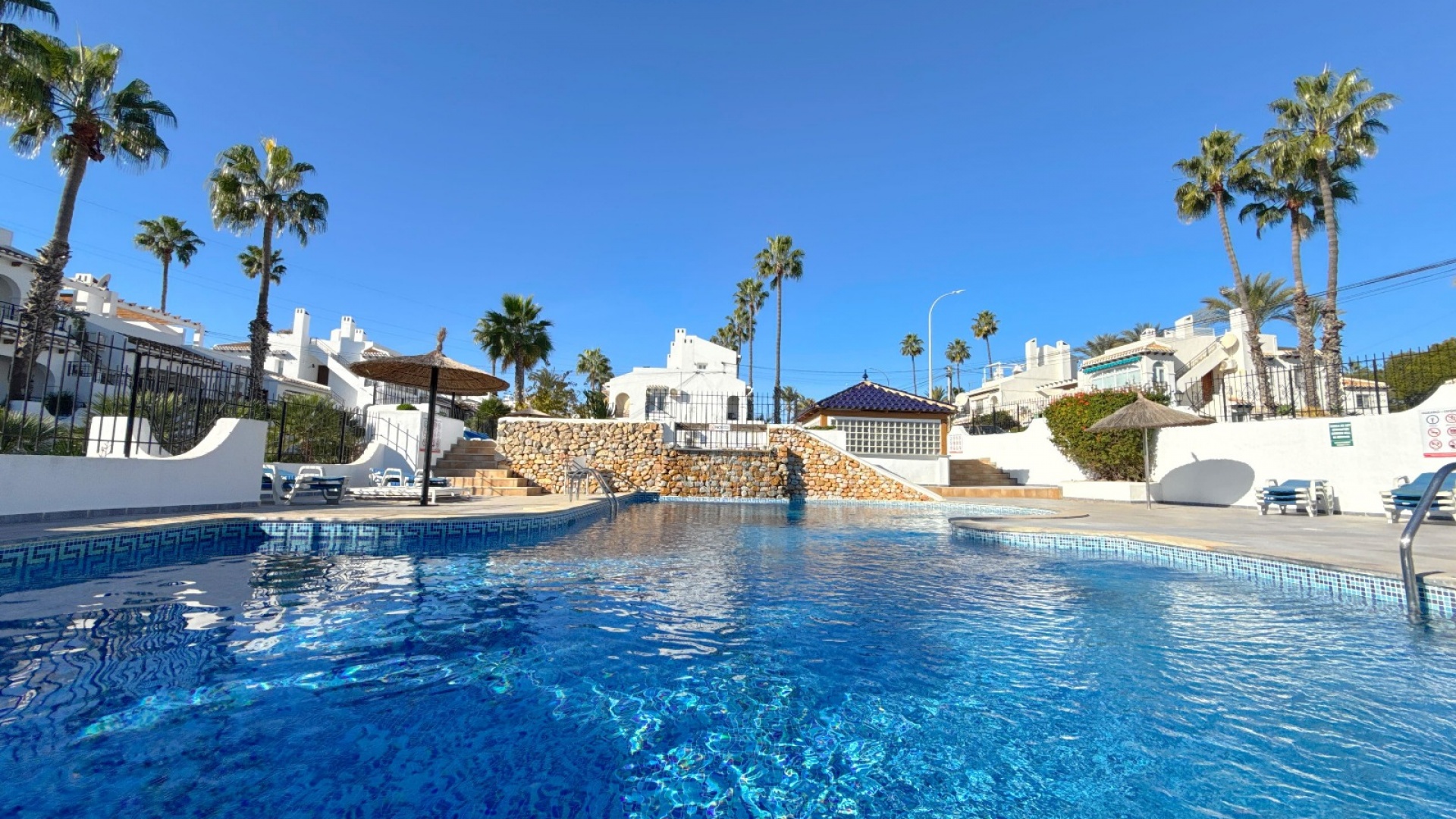 Resale - Townhouse - Villamartin - verdemar