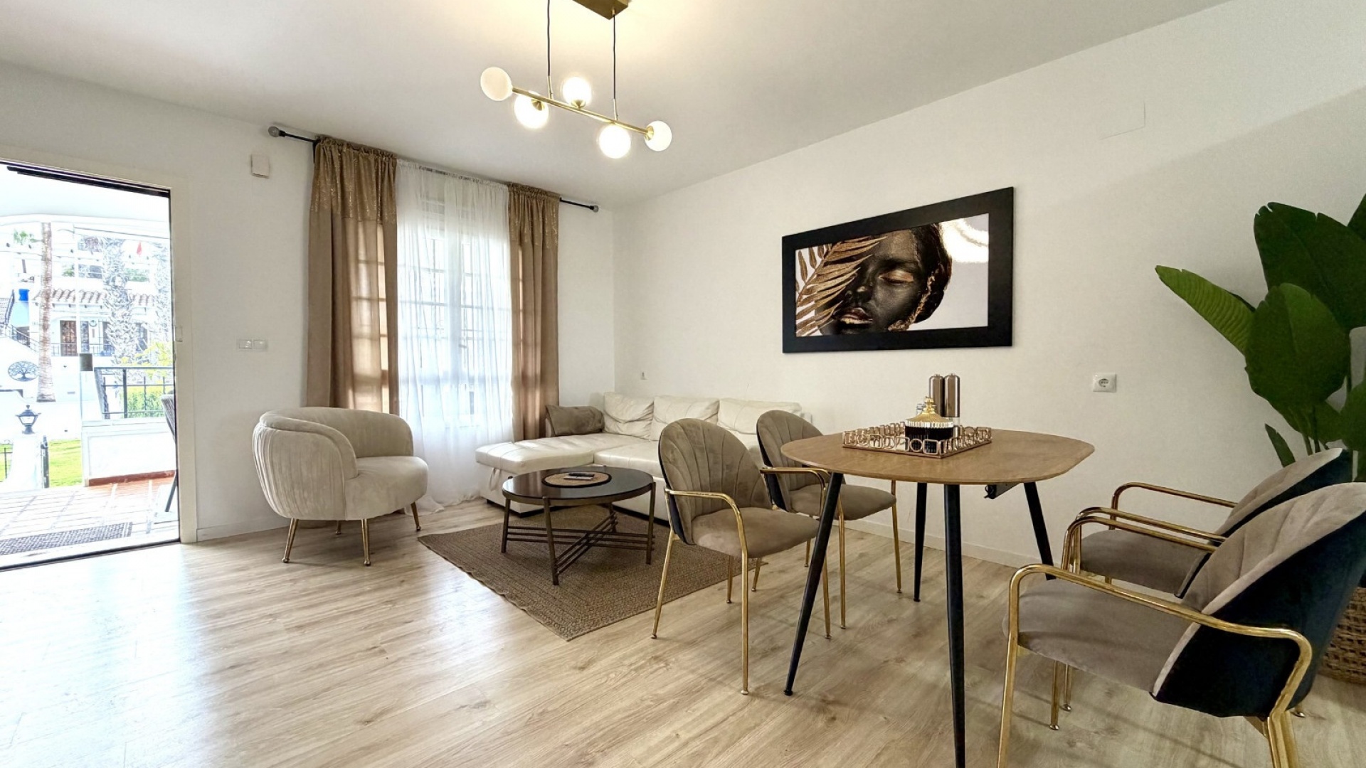 Resale - Townhouse - Villamartin - verdemar