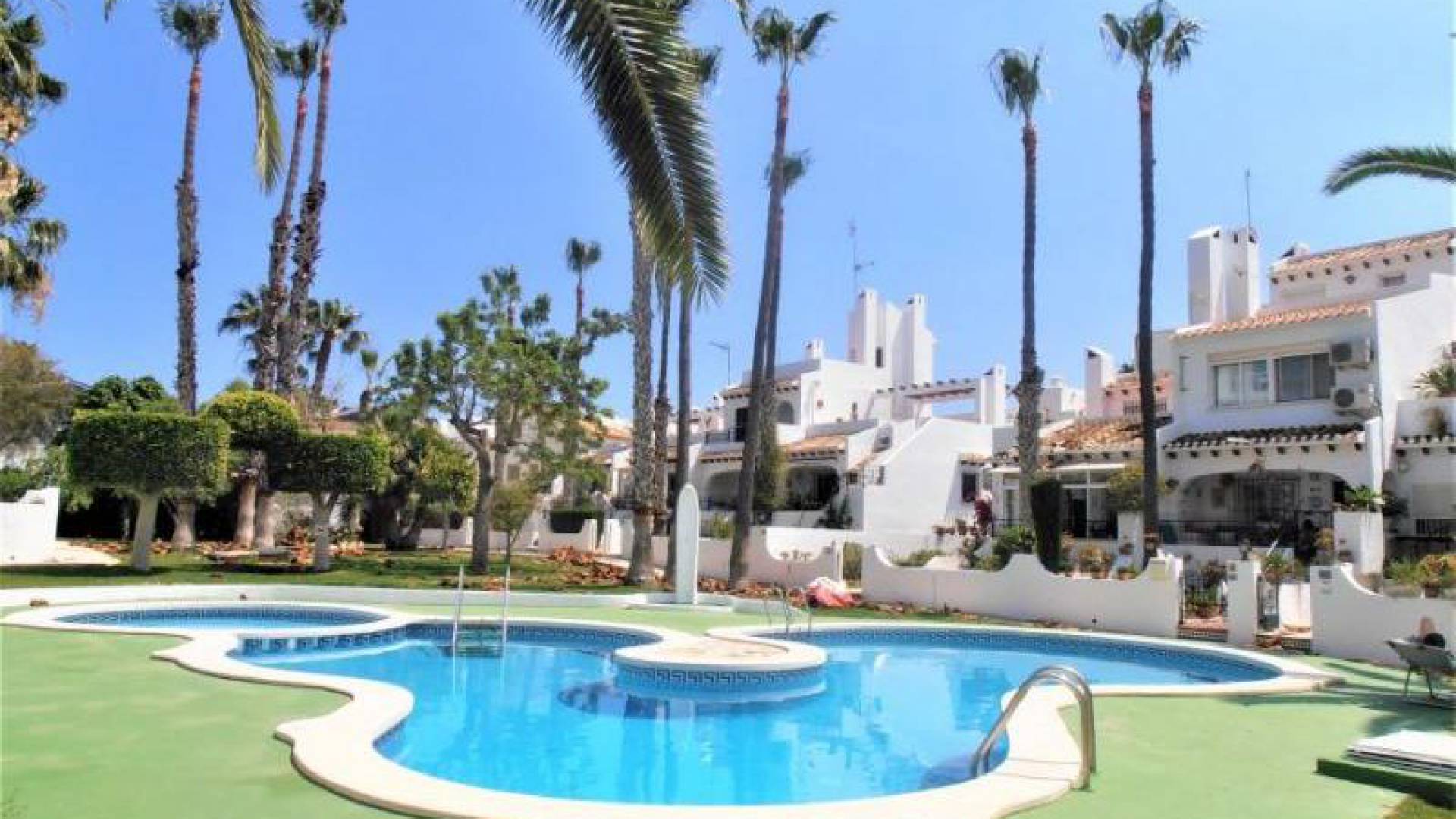 Resale - Townhouse - Villamartin - verdemar