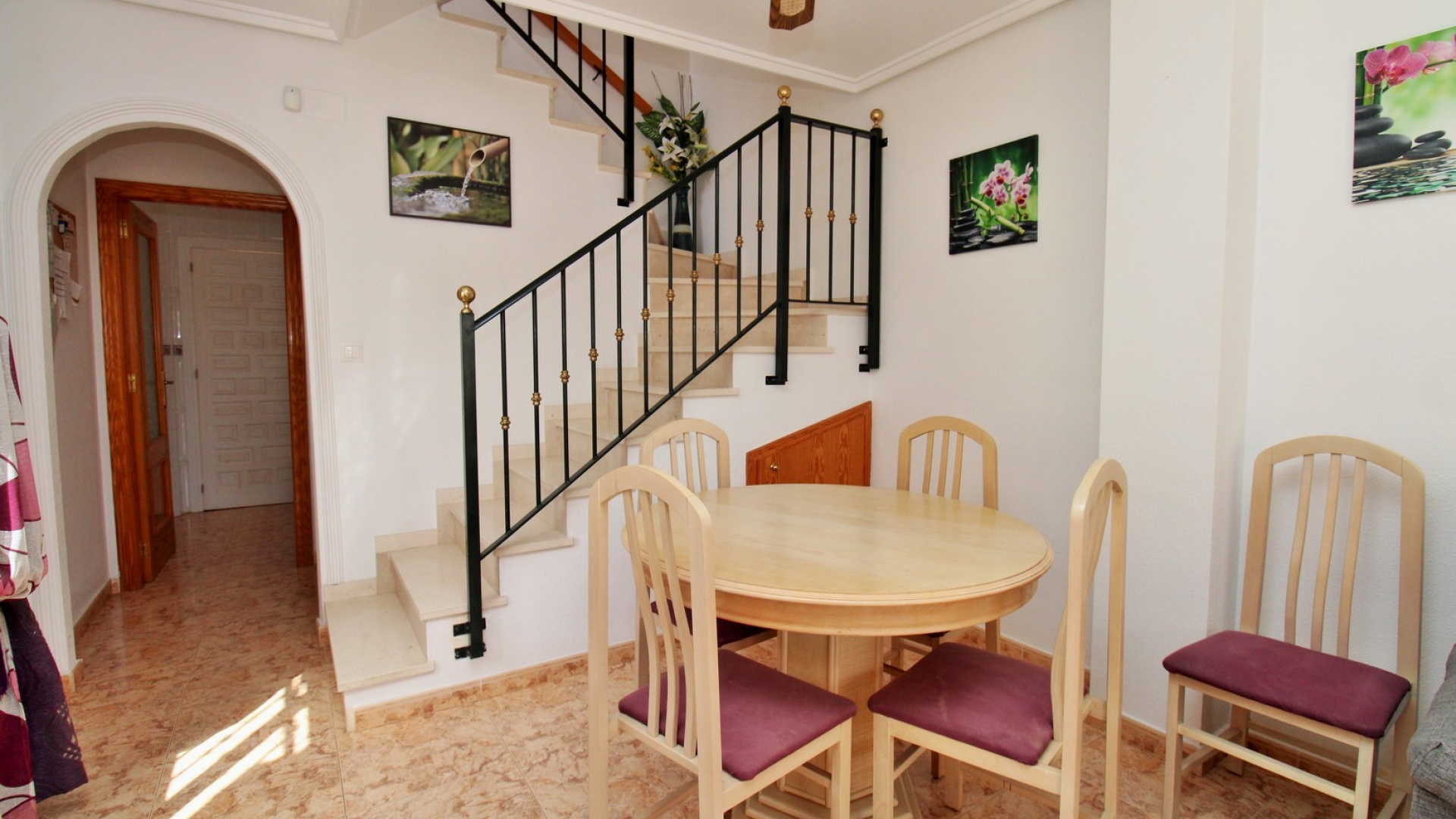 Resale - Townhouse - Villamartin
