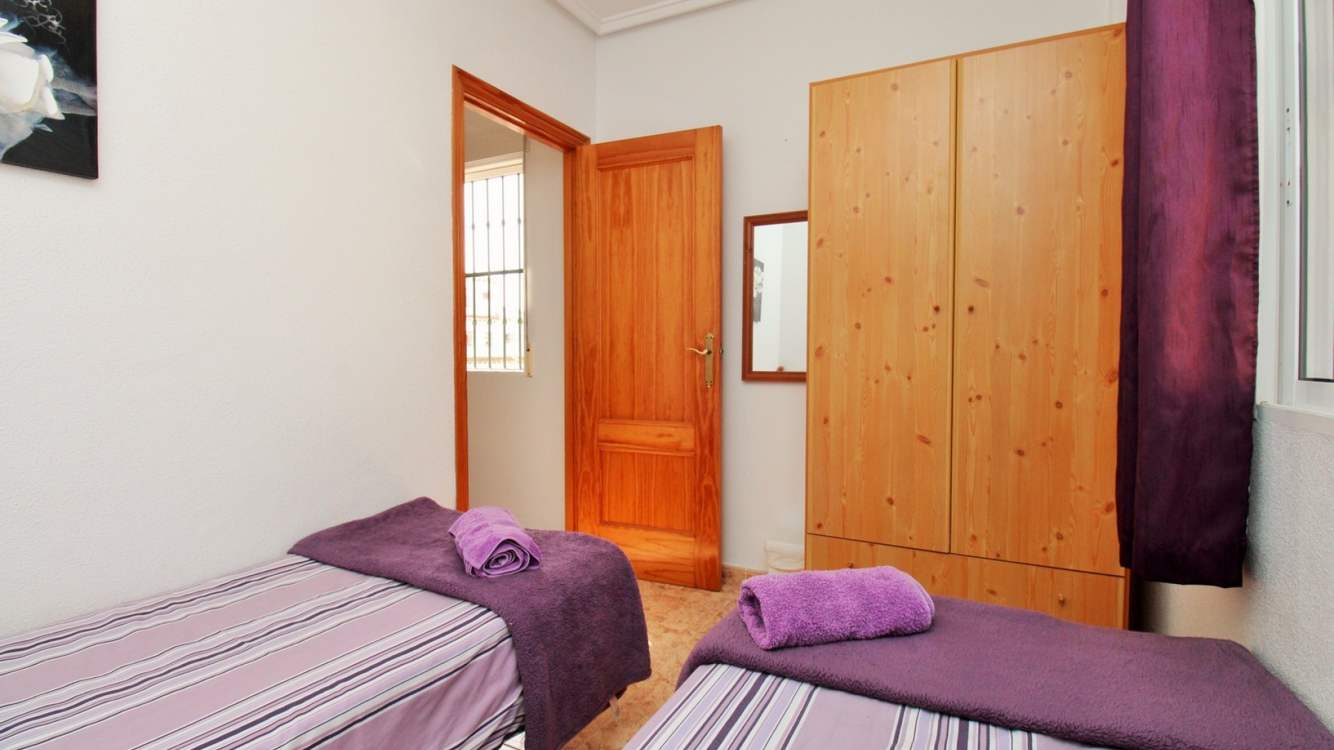 Resale - Townhouse - Villamartin