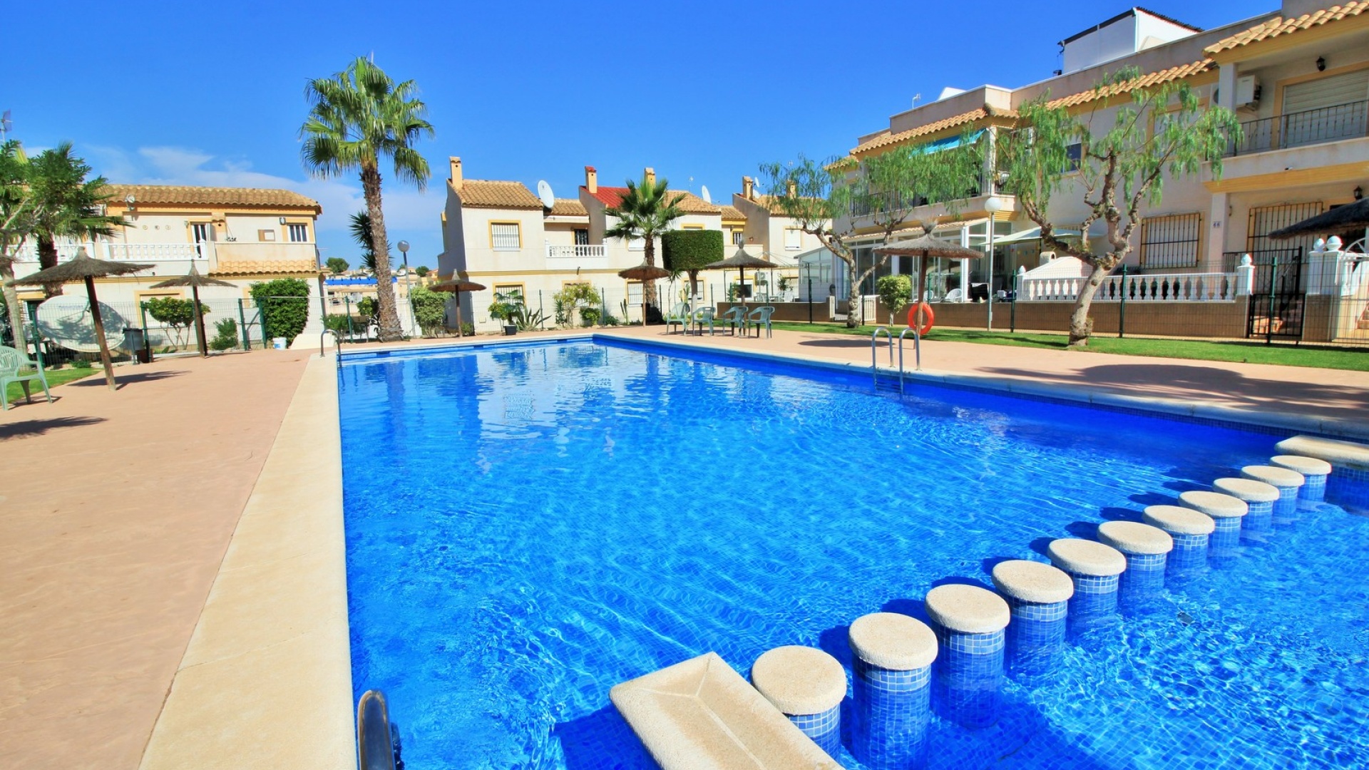 Resale - Townhouse - Villamartin