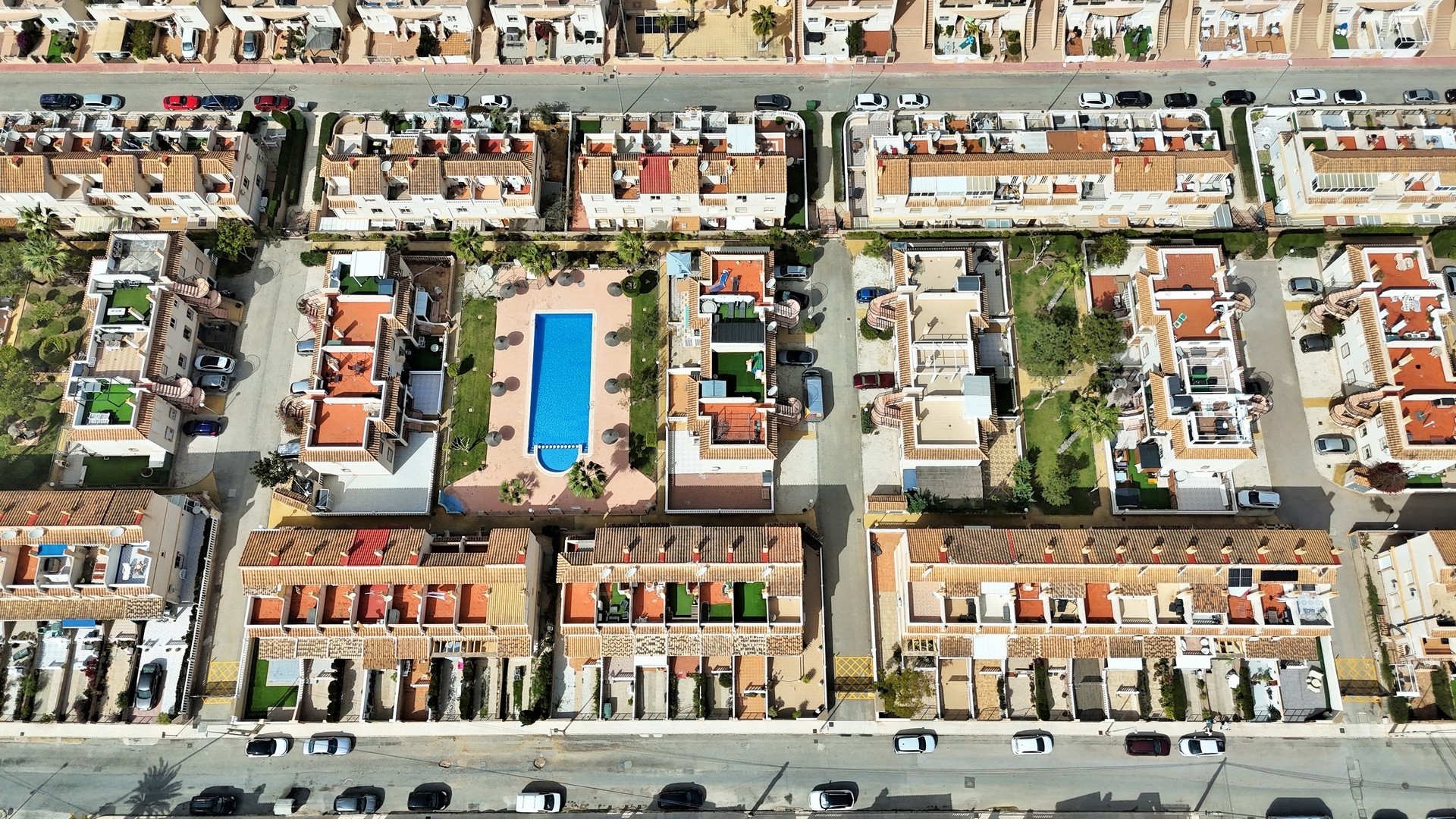 Resale - Townhouse - Villamartin