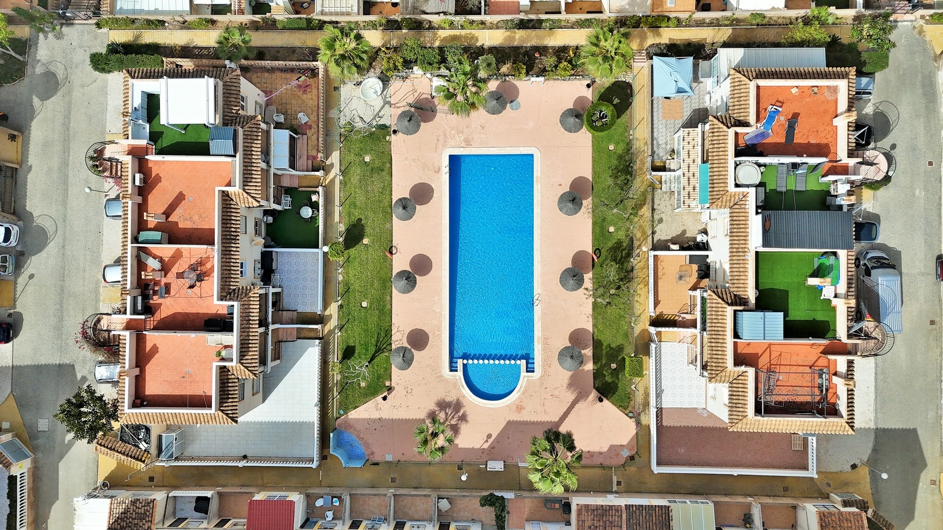 Resale - Townhouse - Villamartin