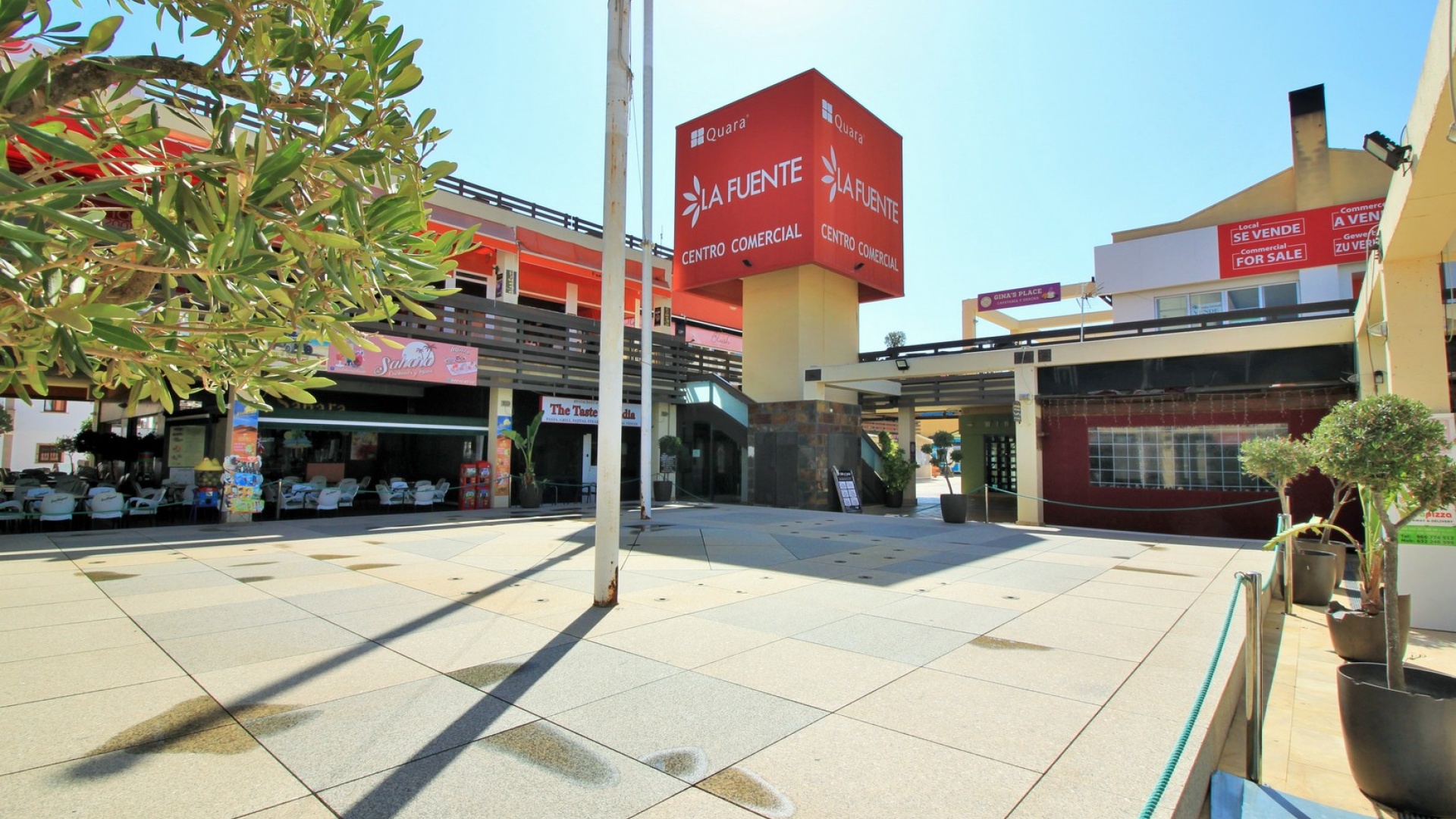 Resale - Townhouse - Villamartin