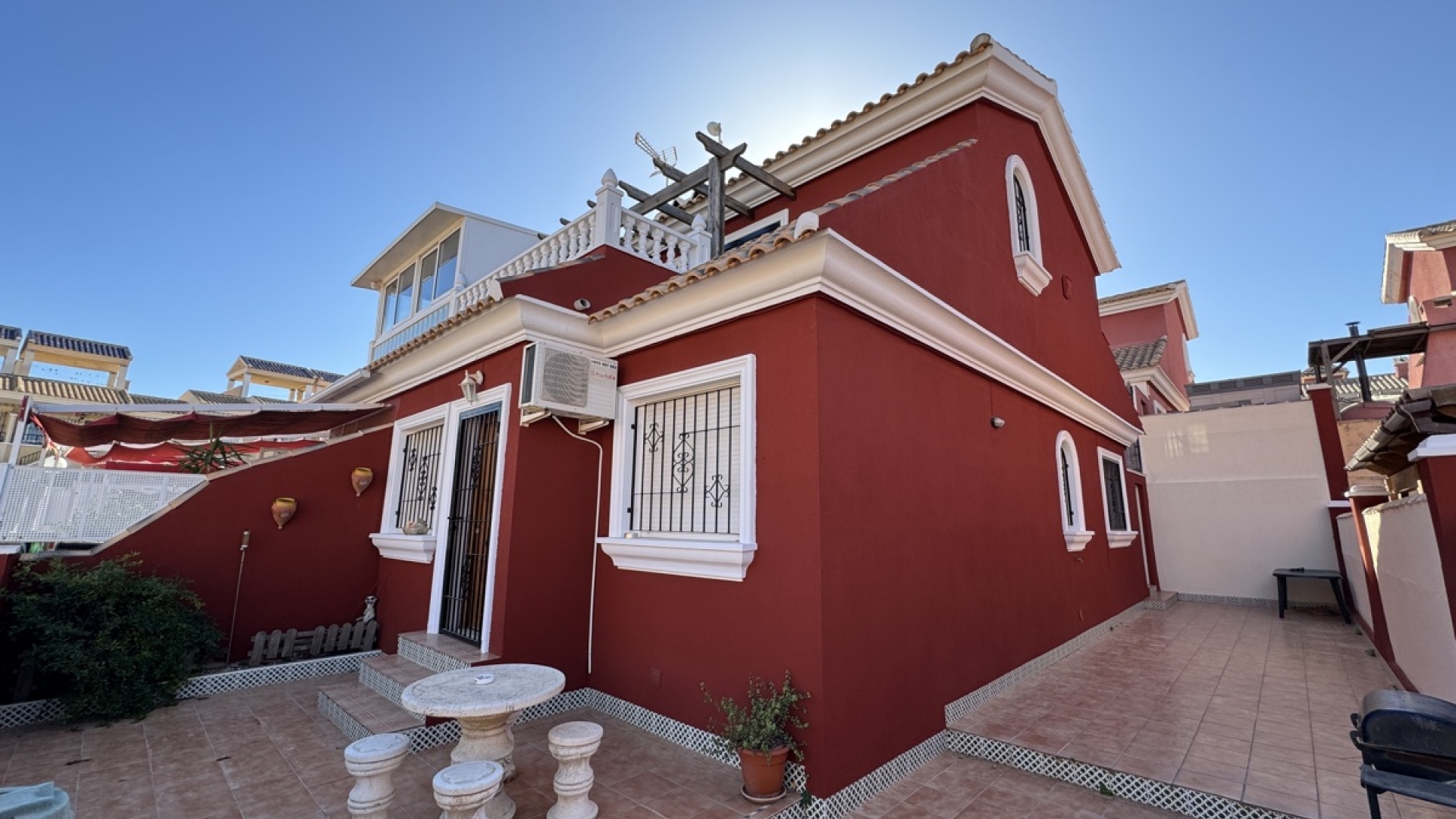 Resale - Townhouse - Villamartin