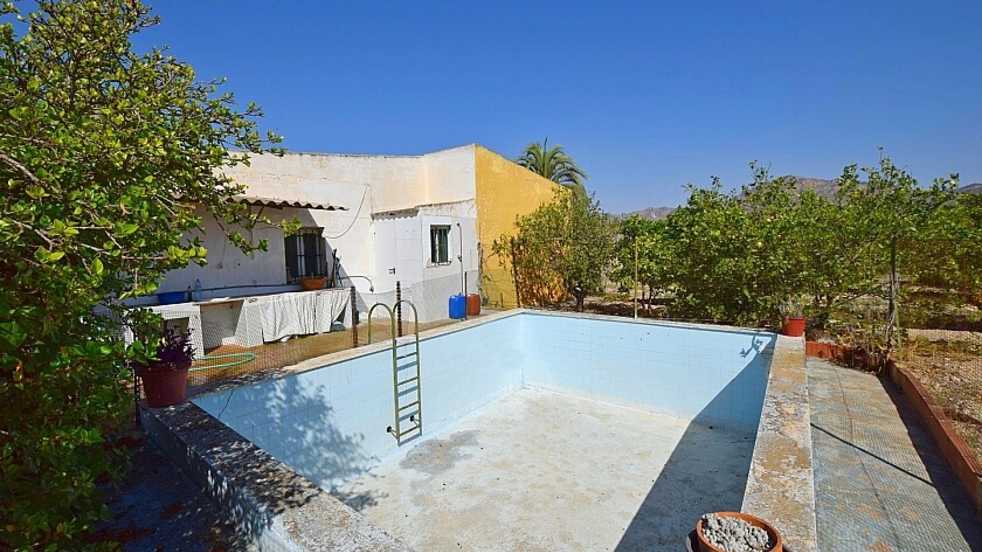 Resale - Villa - Albatera - albatera