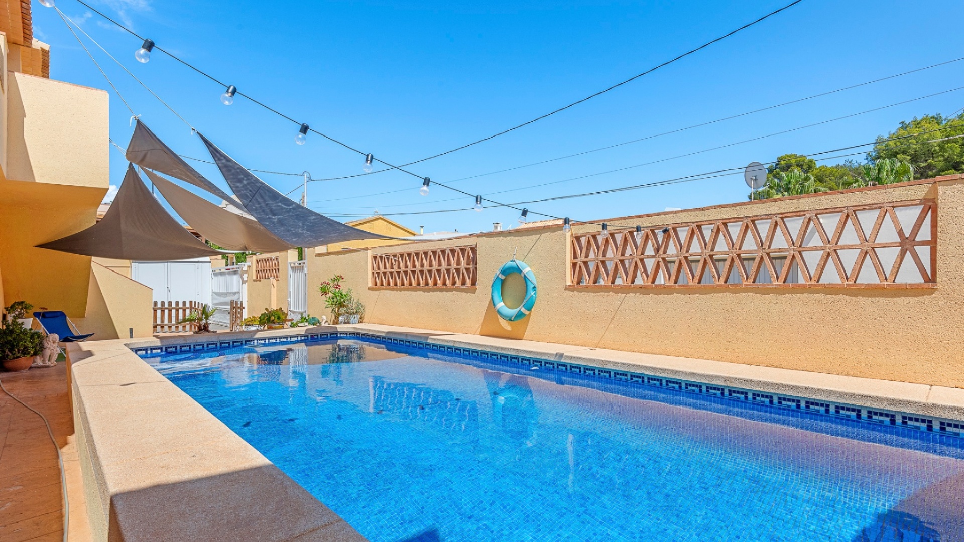 Resale - Villa - Alfas del Pi - Alfaz del Pi